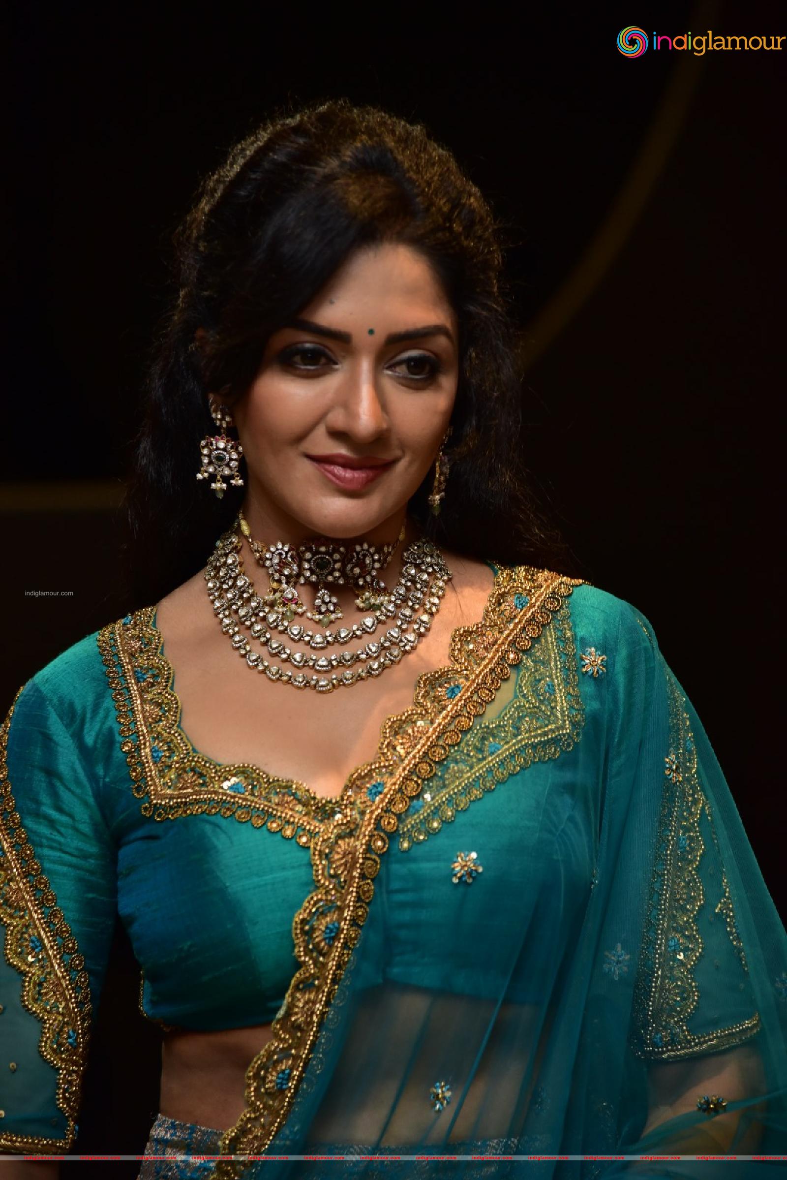 Vimala Raman Actress hd photo
