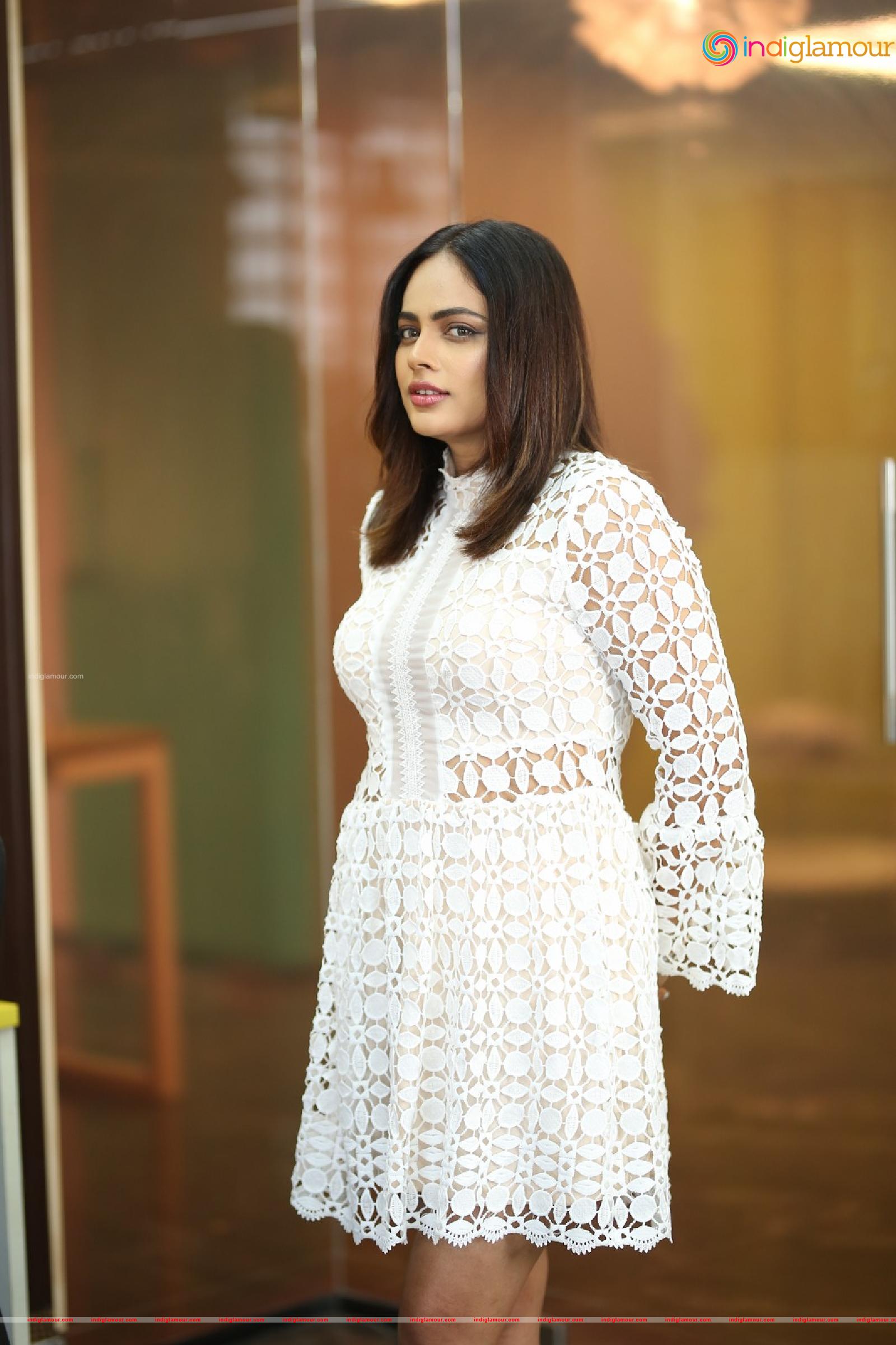 Nanditha Swetha Actress hd photo