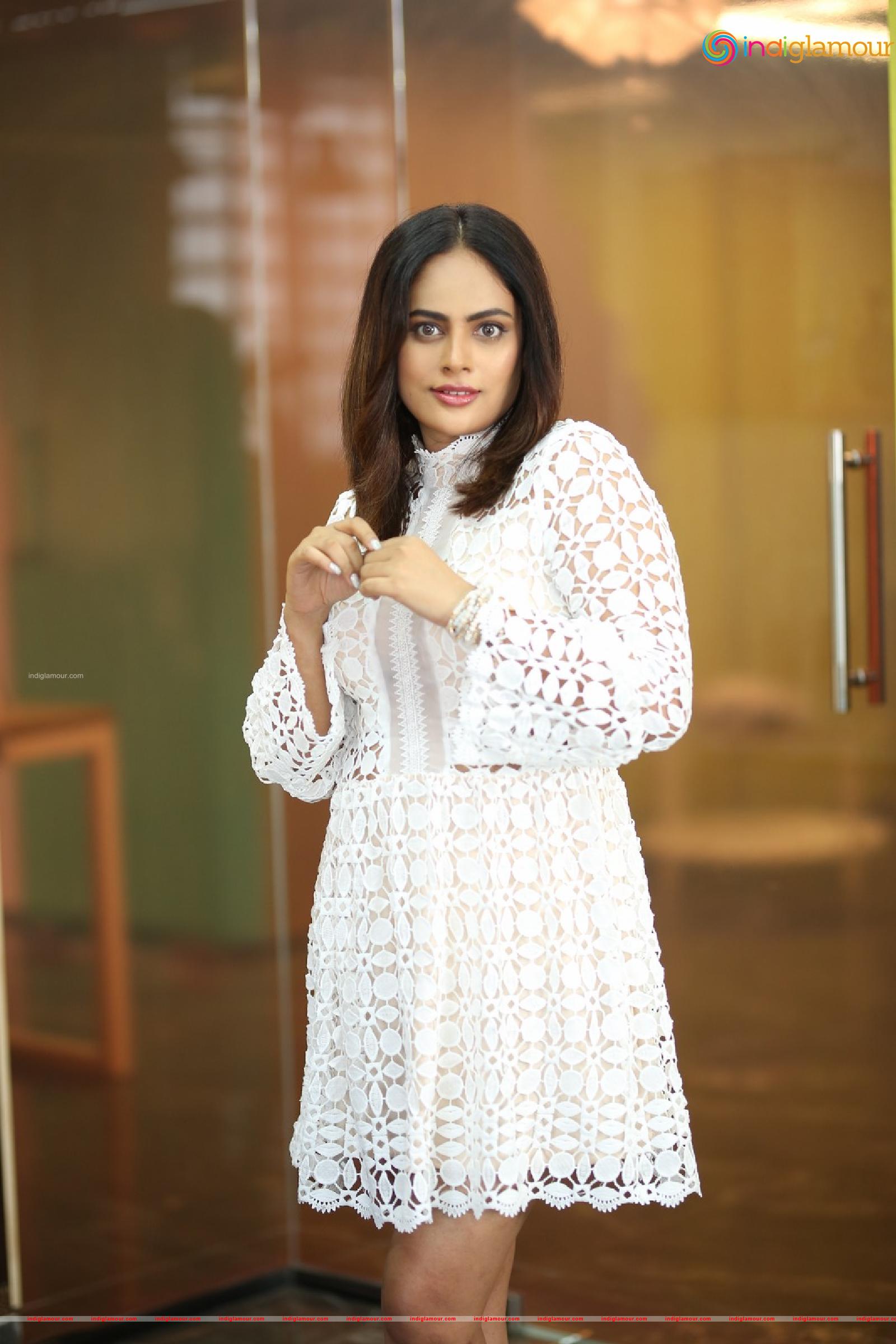 Nanditha Swetha Actress hd photo