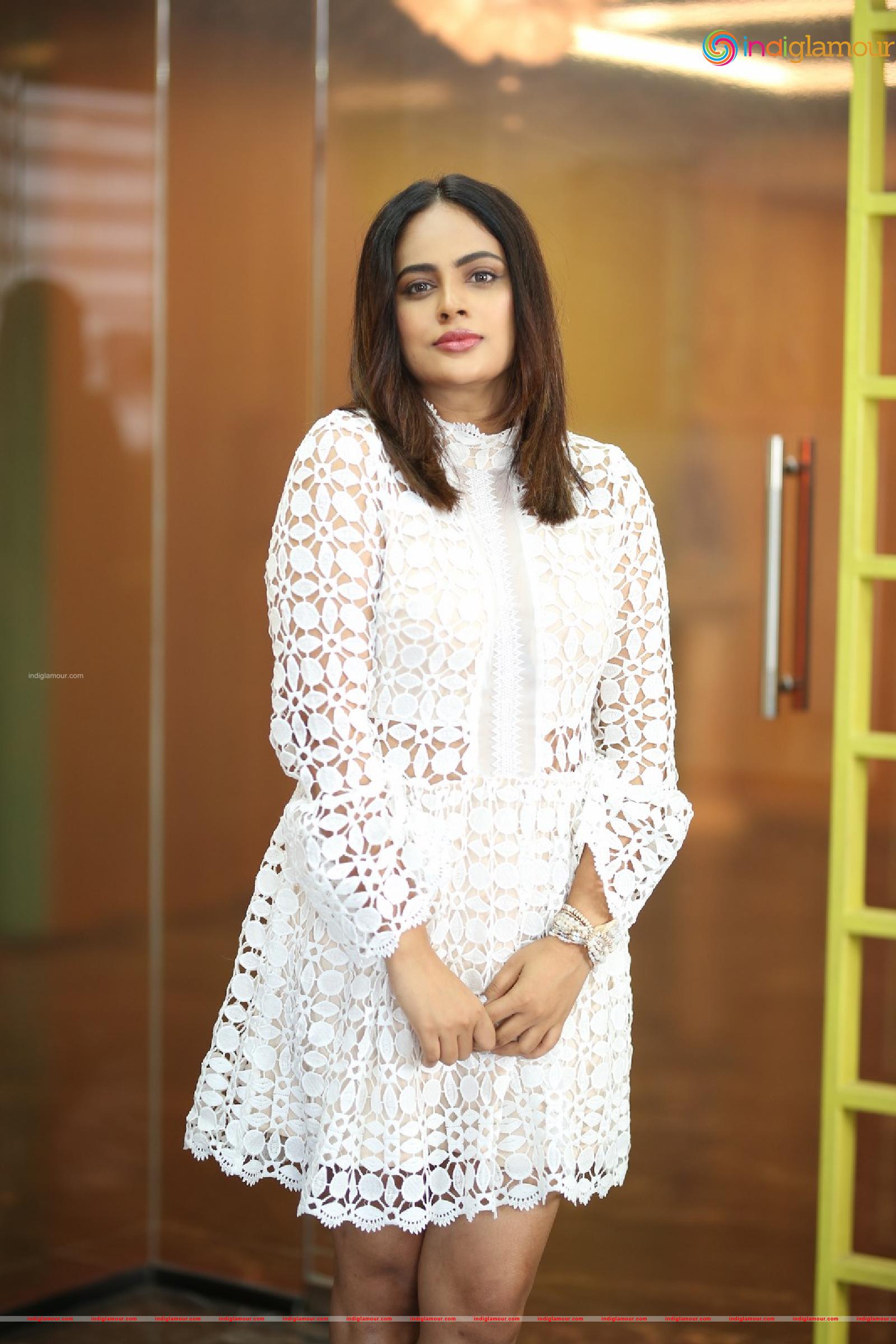 Nanditha Swetha Actress hd photo