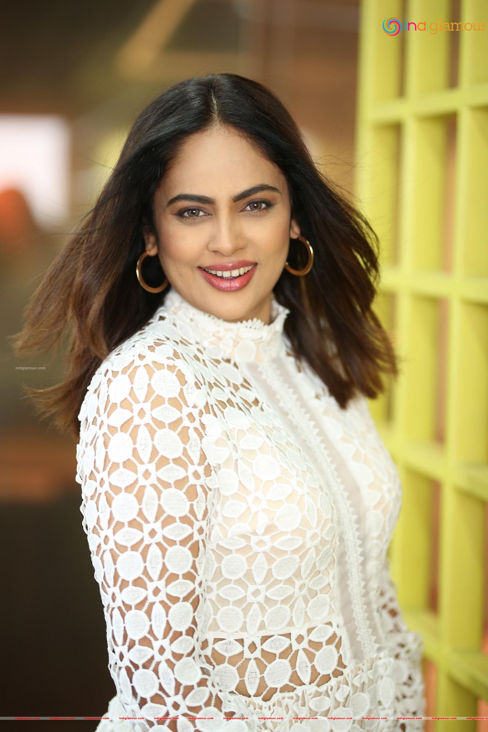 Nanditha Swetha Actress hd photo