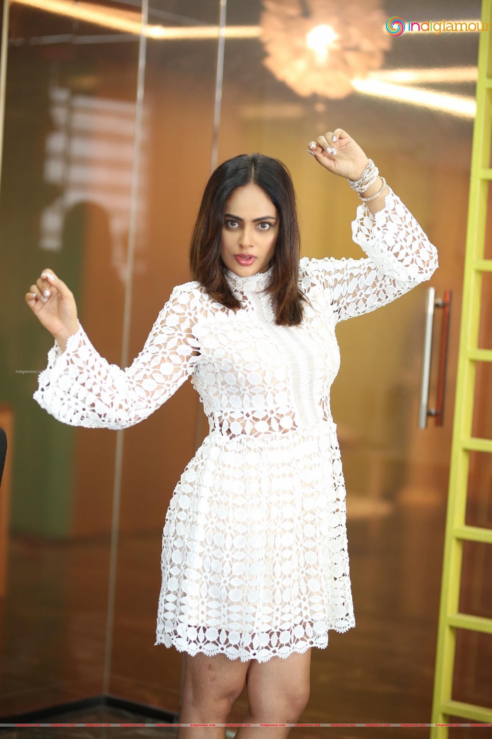 Nanditha Swetha Actress hd photo