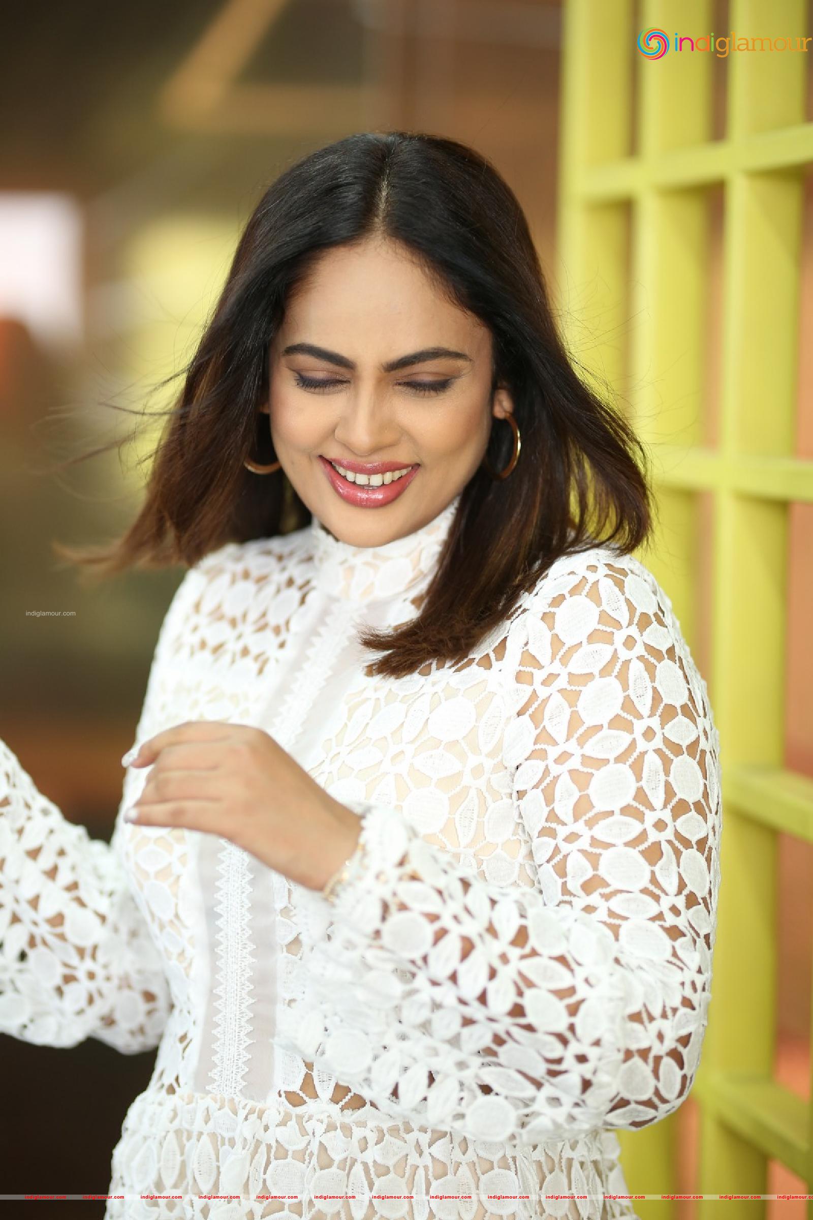 Nanditha Swetha Actress hd photo