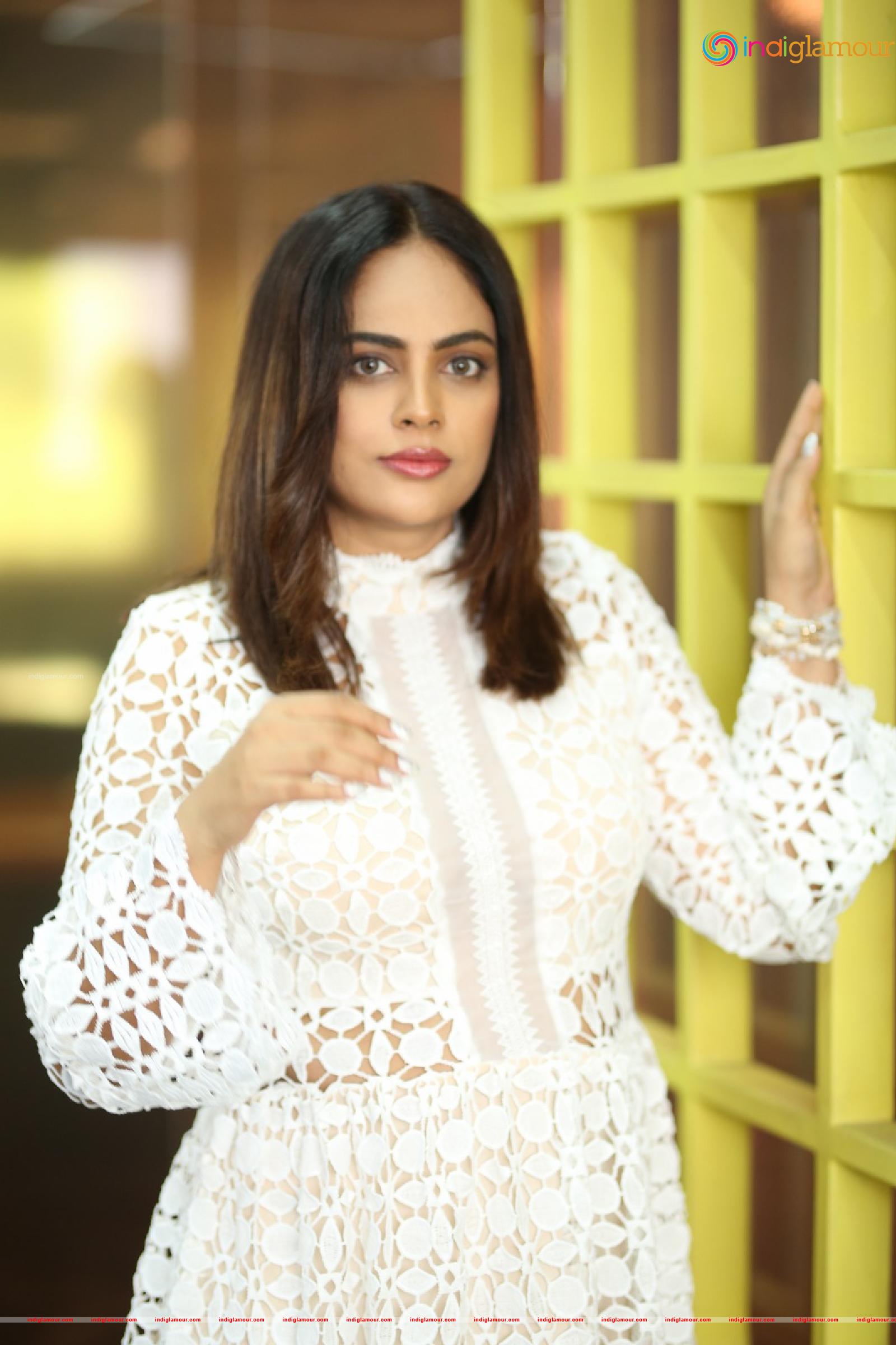 Nanditha Swetha Actress hd photo