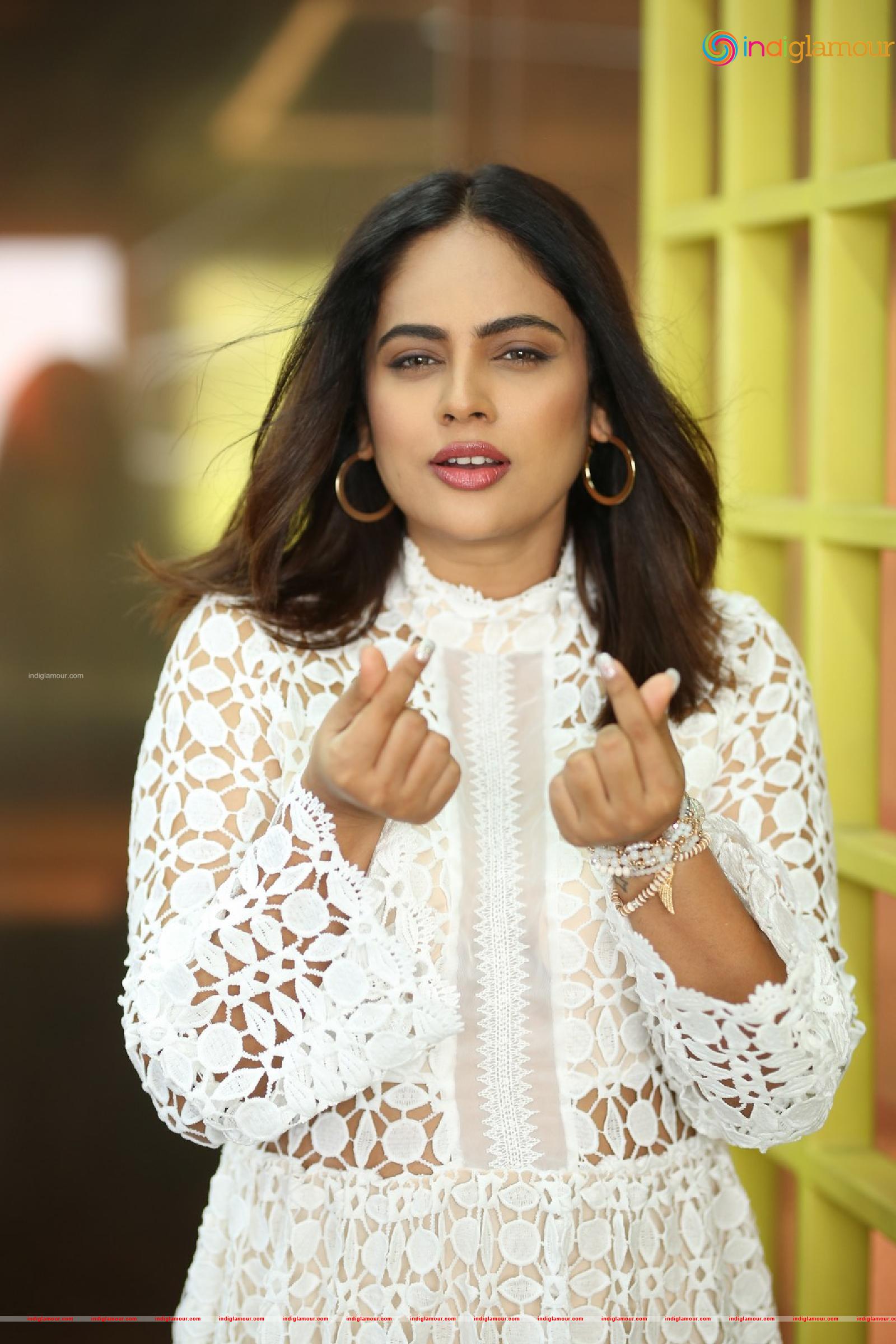 Nanditha Swetha Actress hd photo