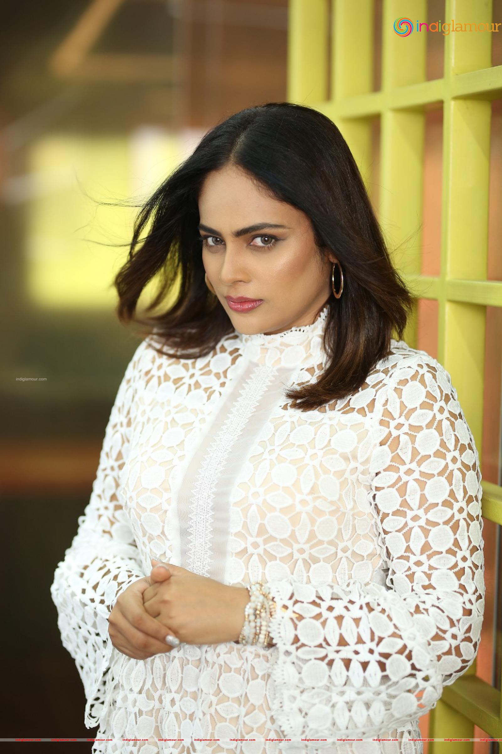 Nanditha Swetha Actress hd photo