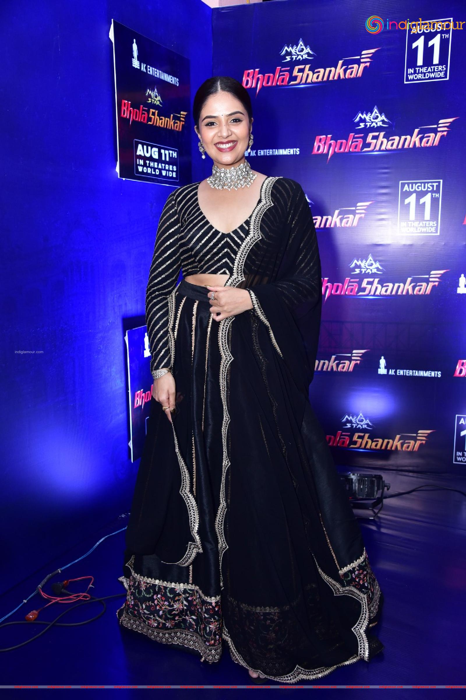 Sreemukhi Actress hd photo