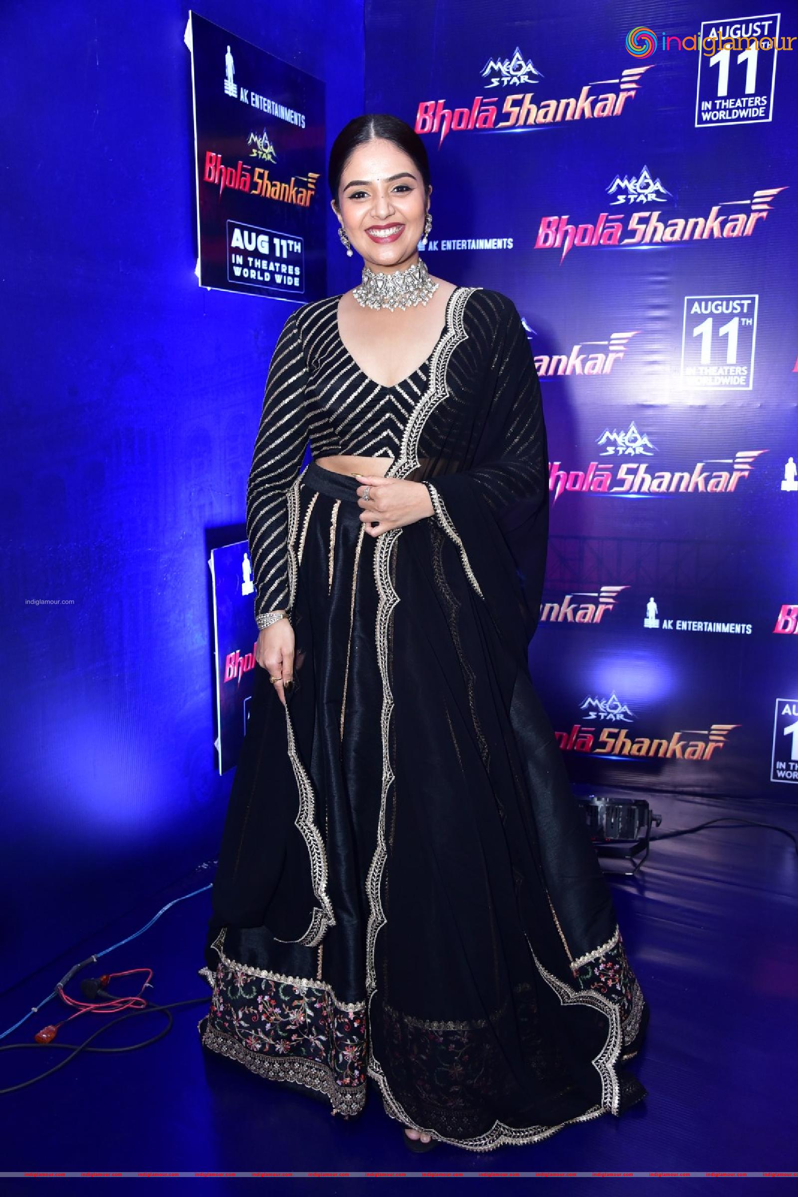 Sreemukhi Actress hd photo