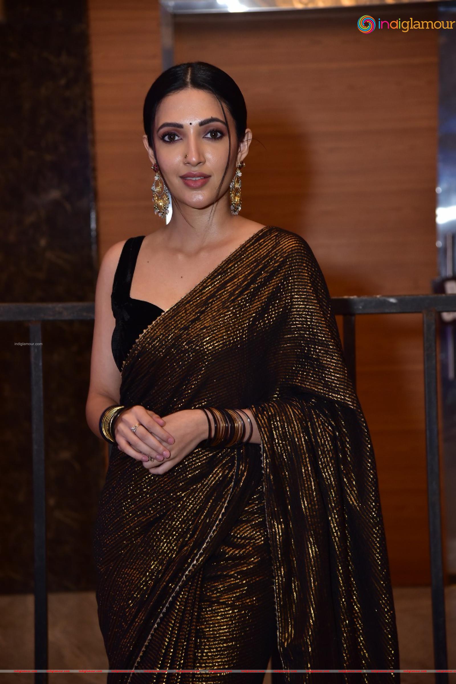 Neha Shetty Actress hd photo