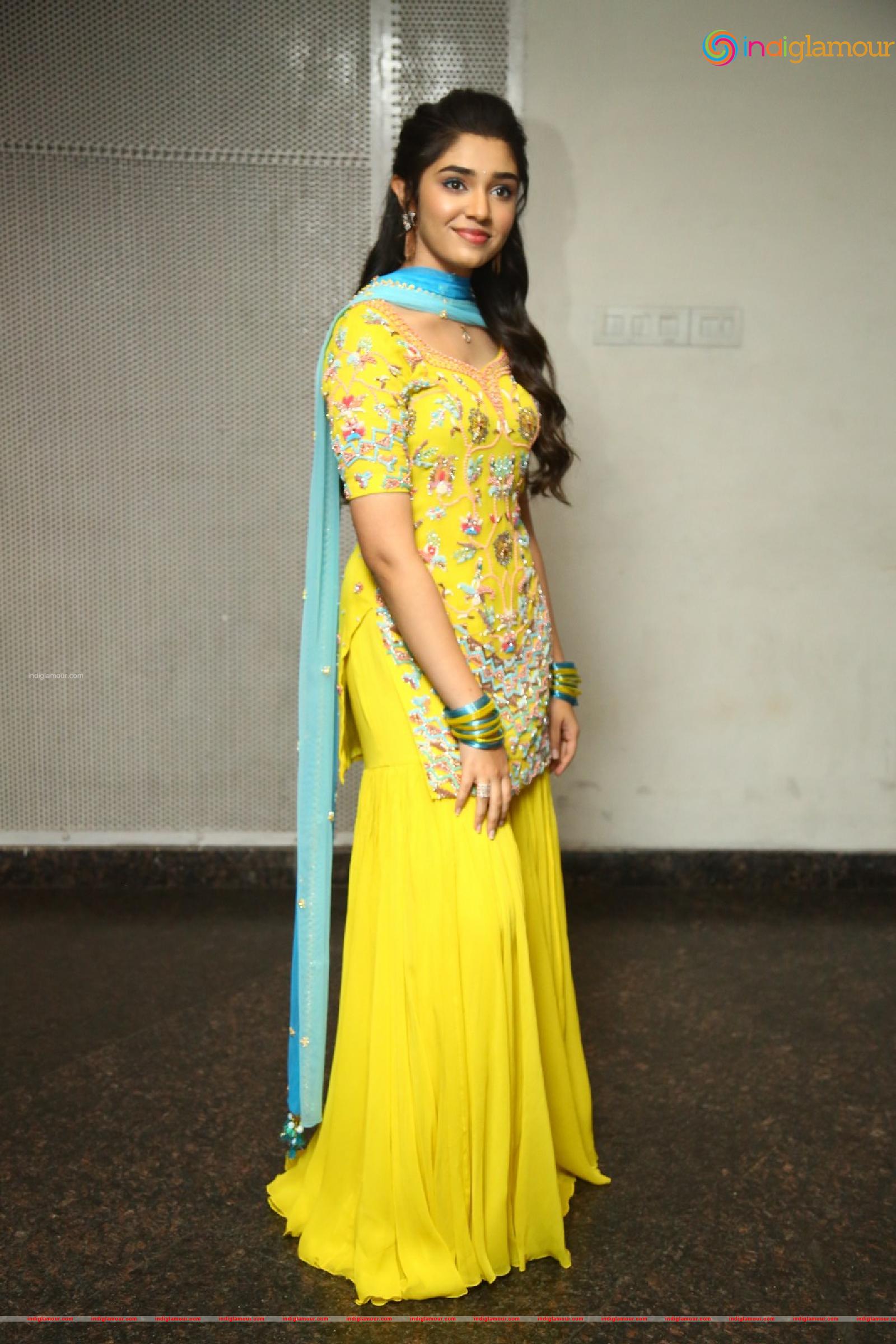 Krithi Shetty Actress hd photo
