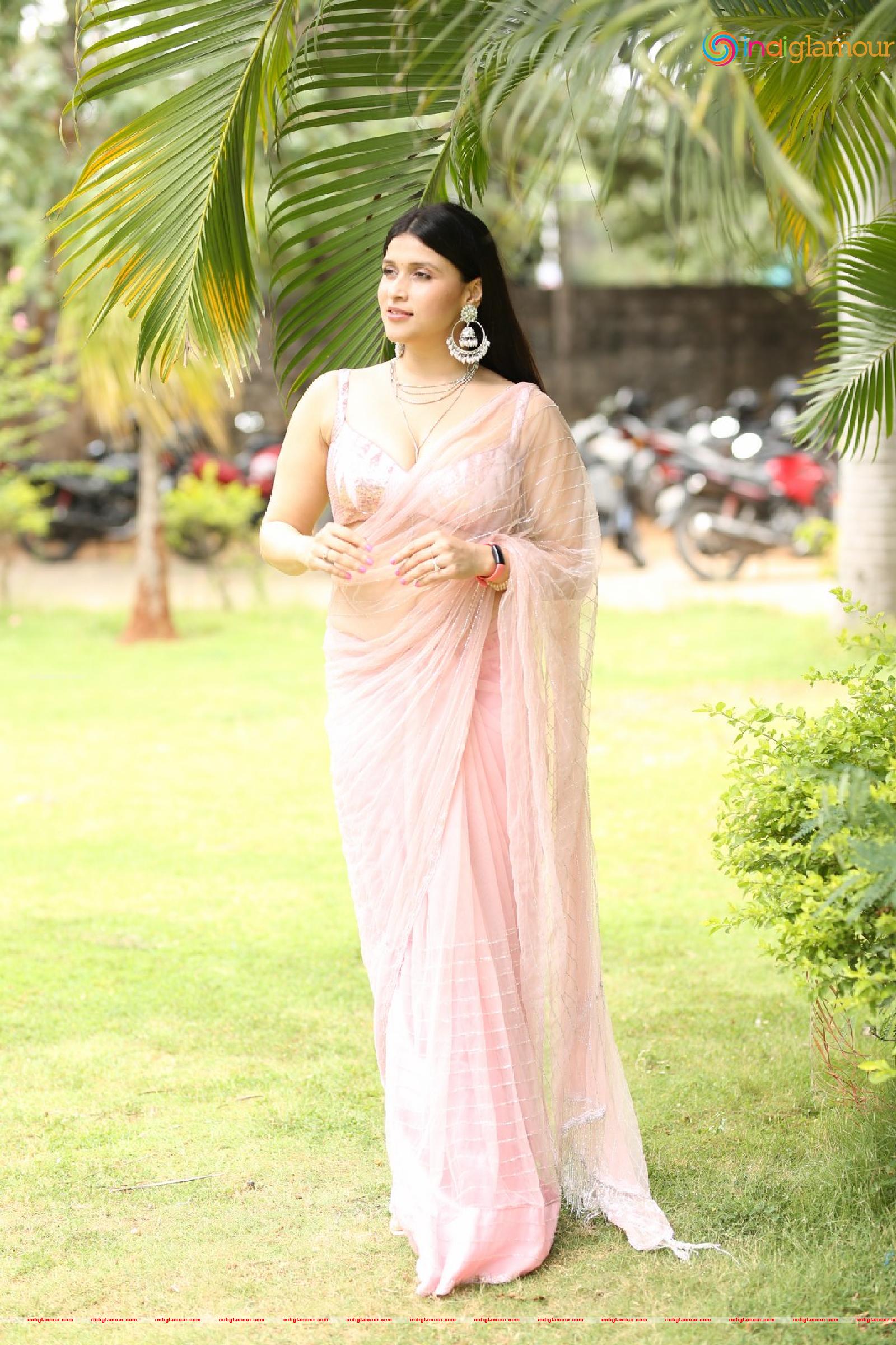 Mannara Chopra Actress hd photo