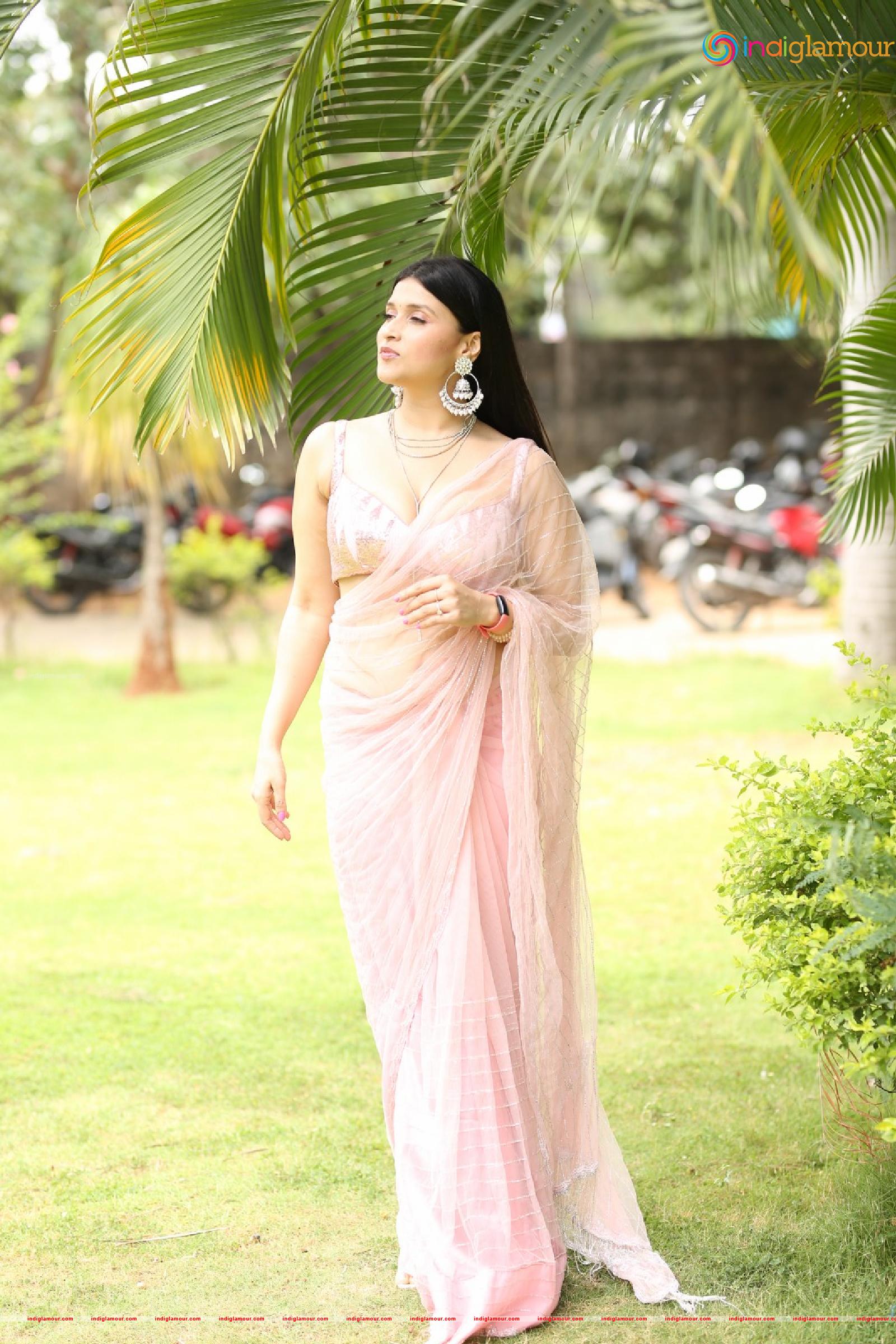 Mannara Chopra Actress hd photo