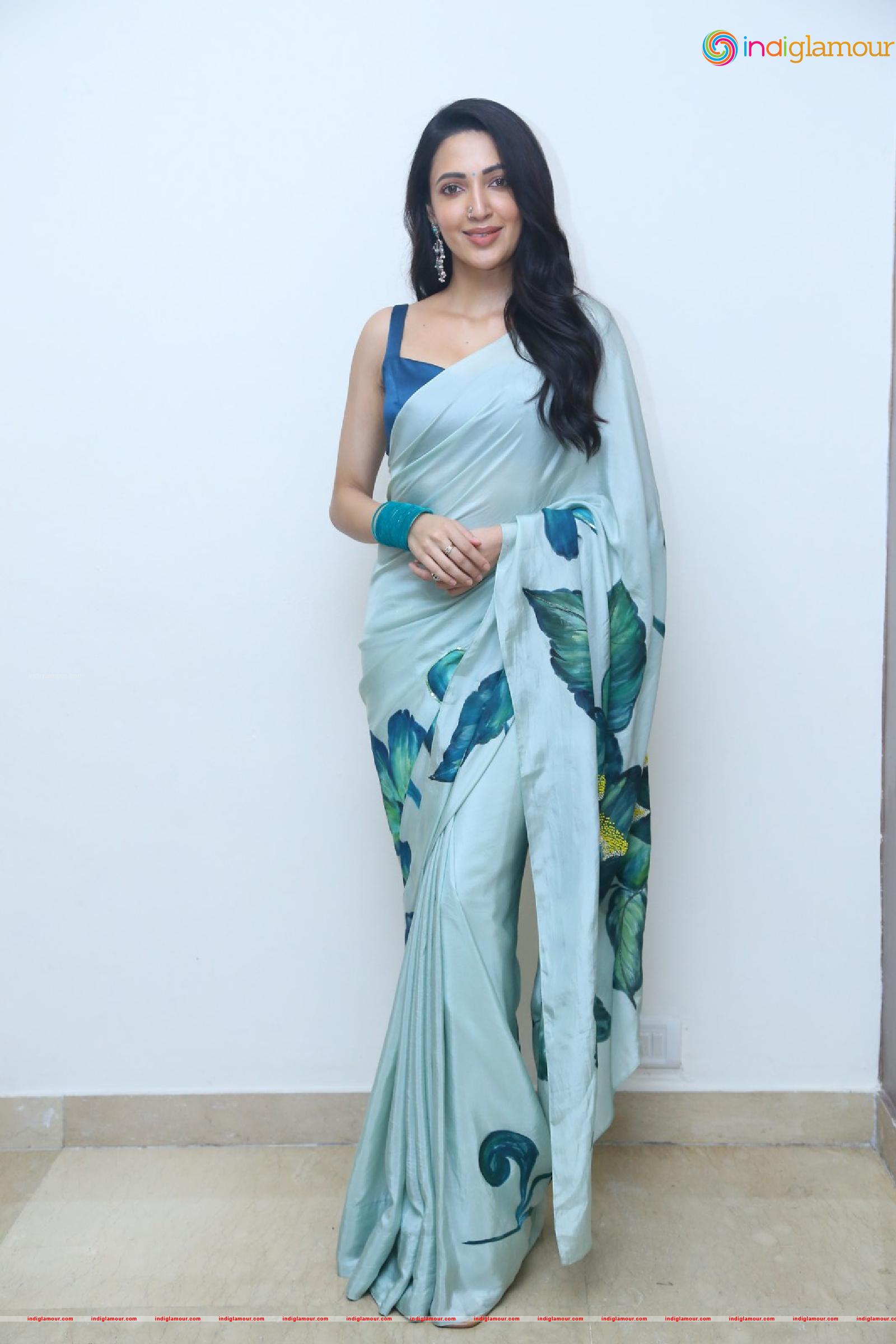 Neha Shetty Actress hd photo