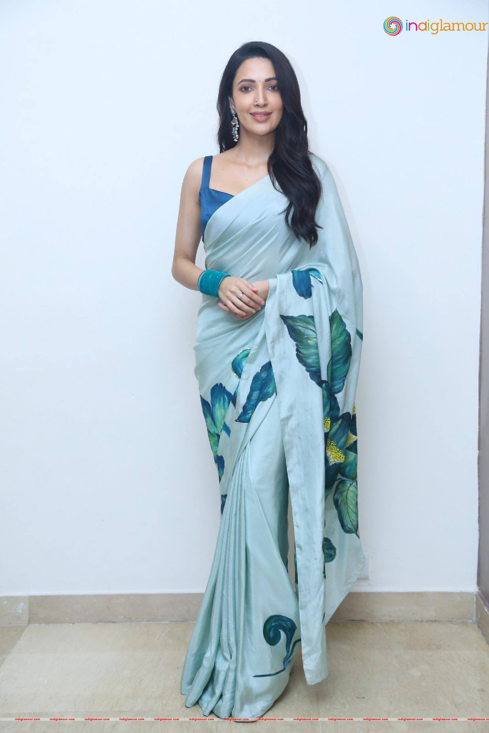 Neha Shetty Actress hd photo