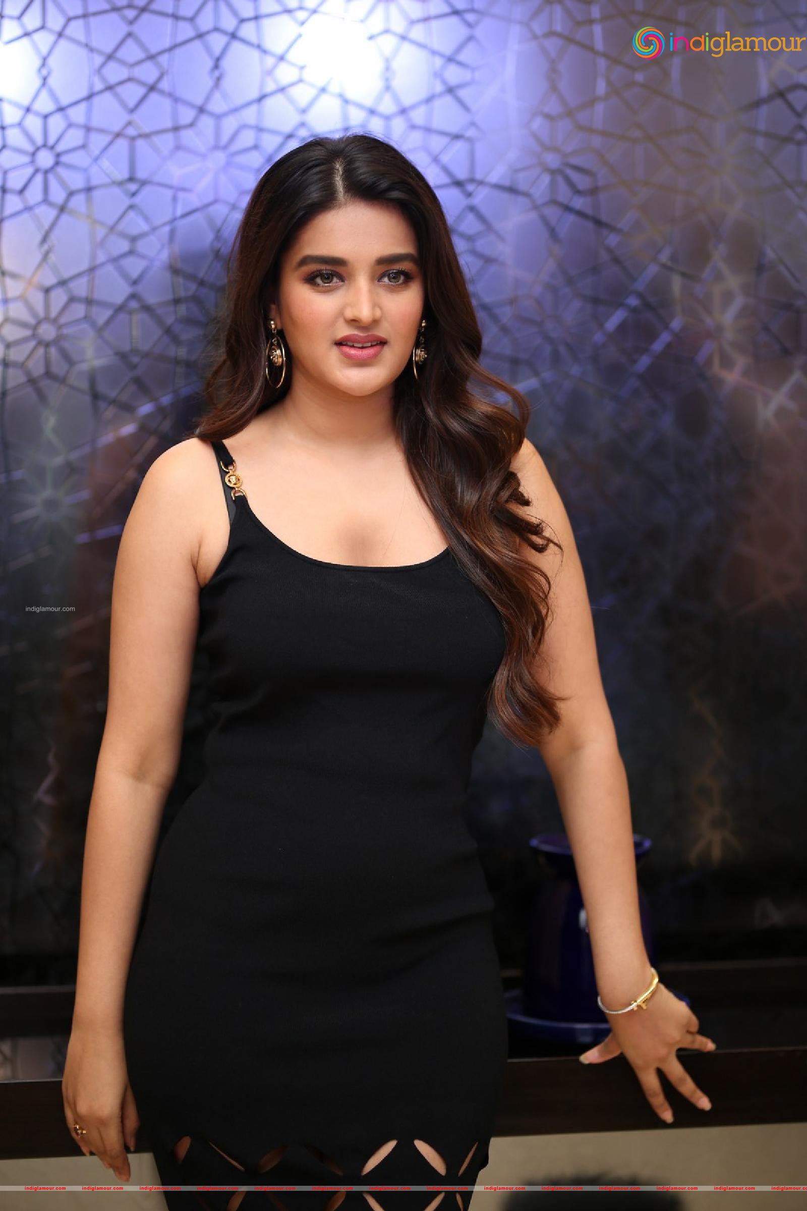 Nidhi Agarwal Actress hd photo