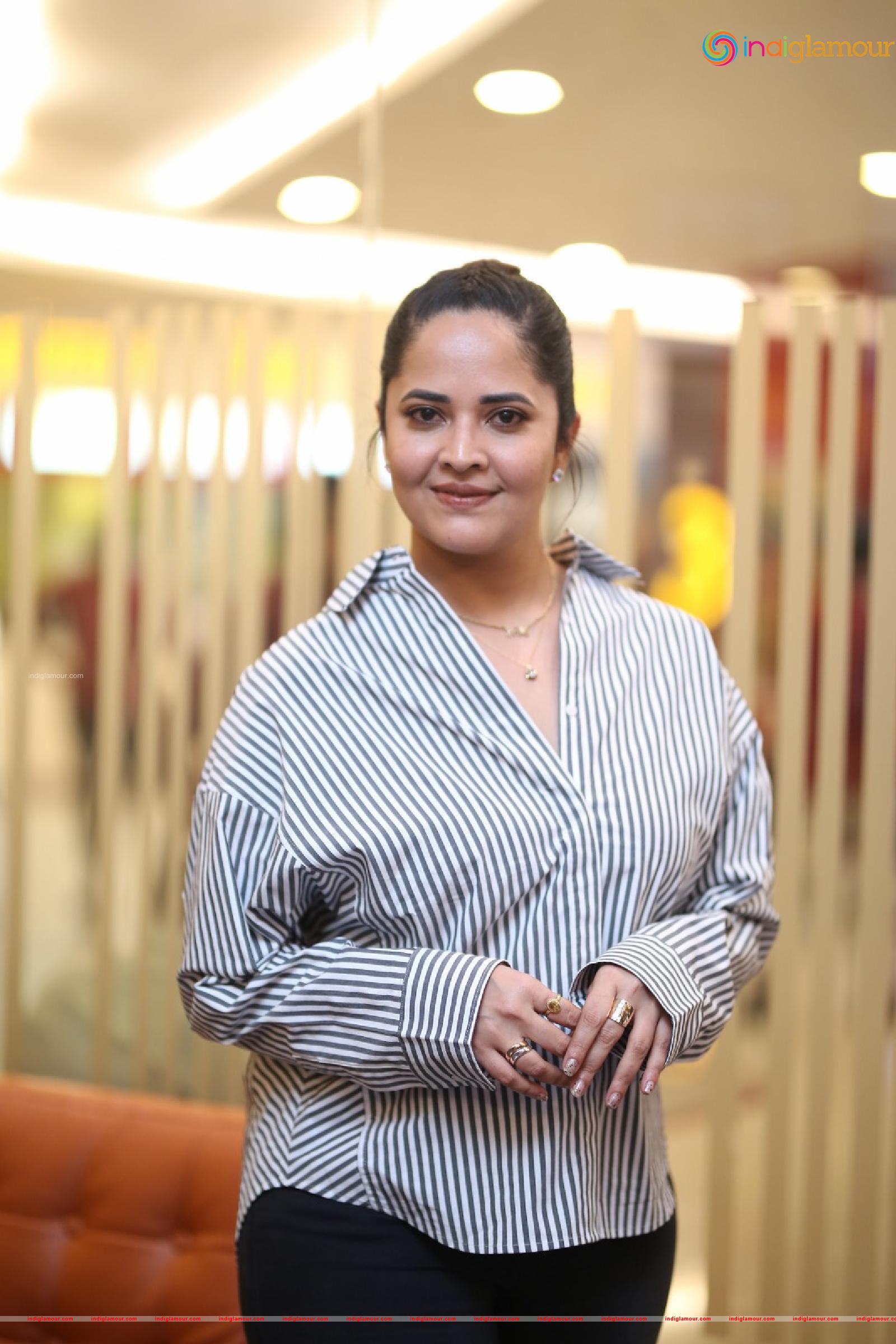 Anasuya Actress hd photo