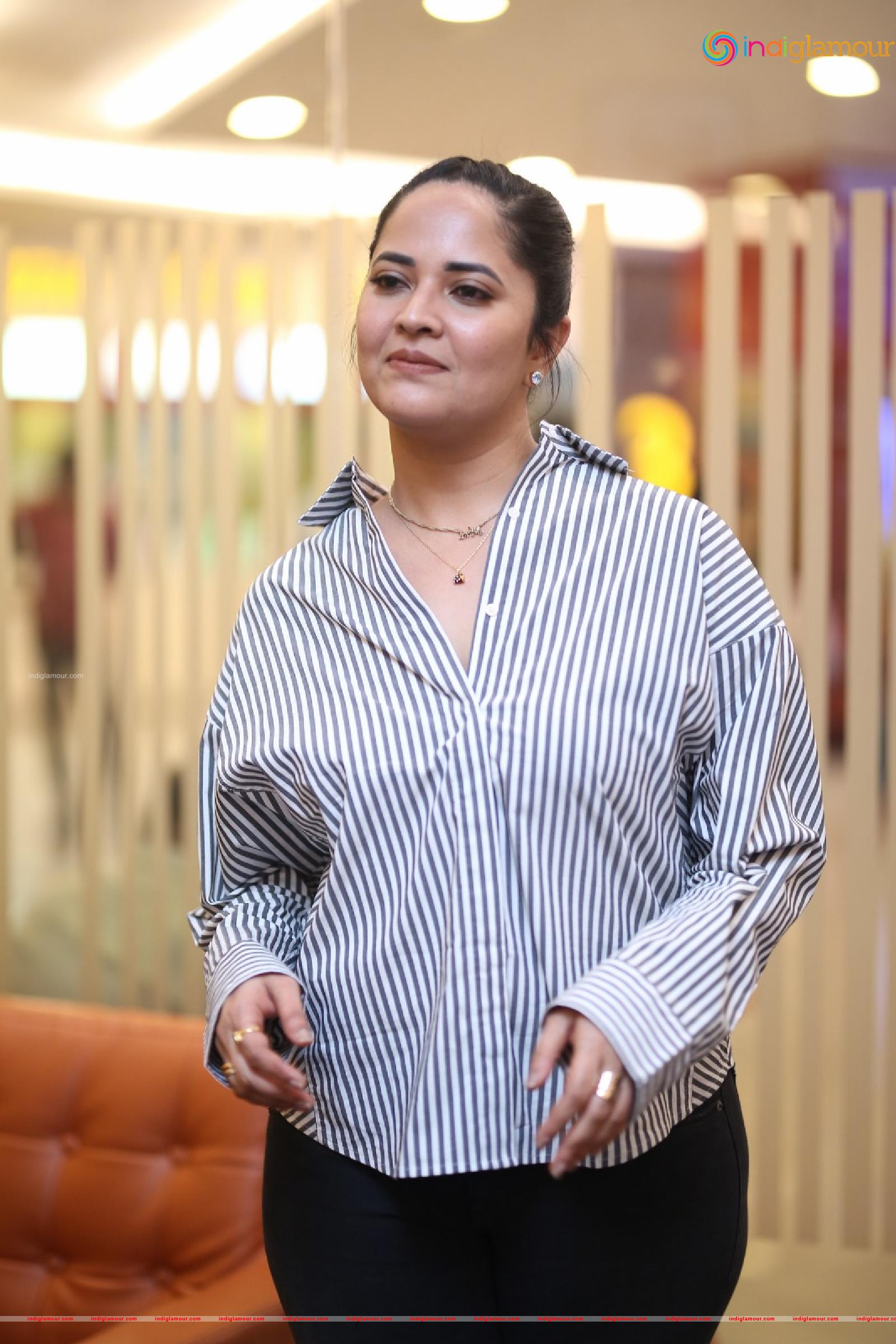 Anasuya Actress hd photo