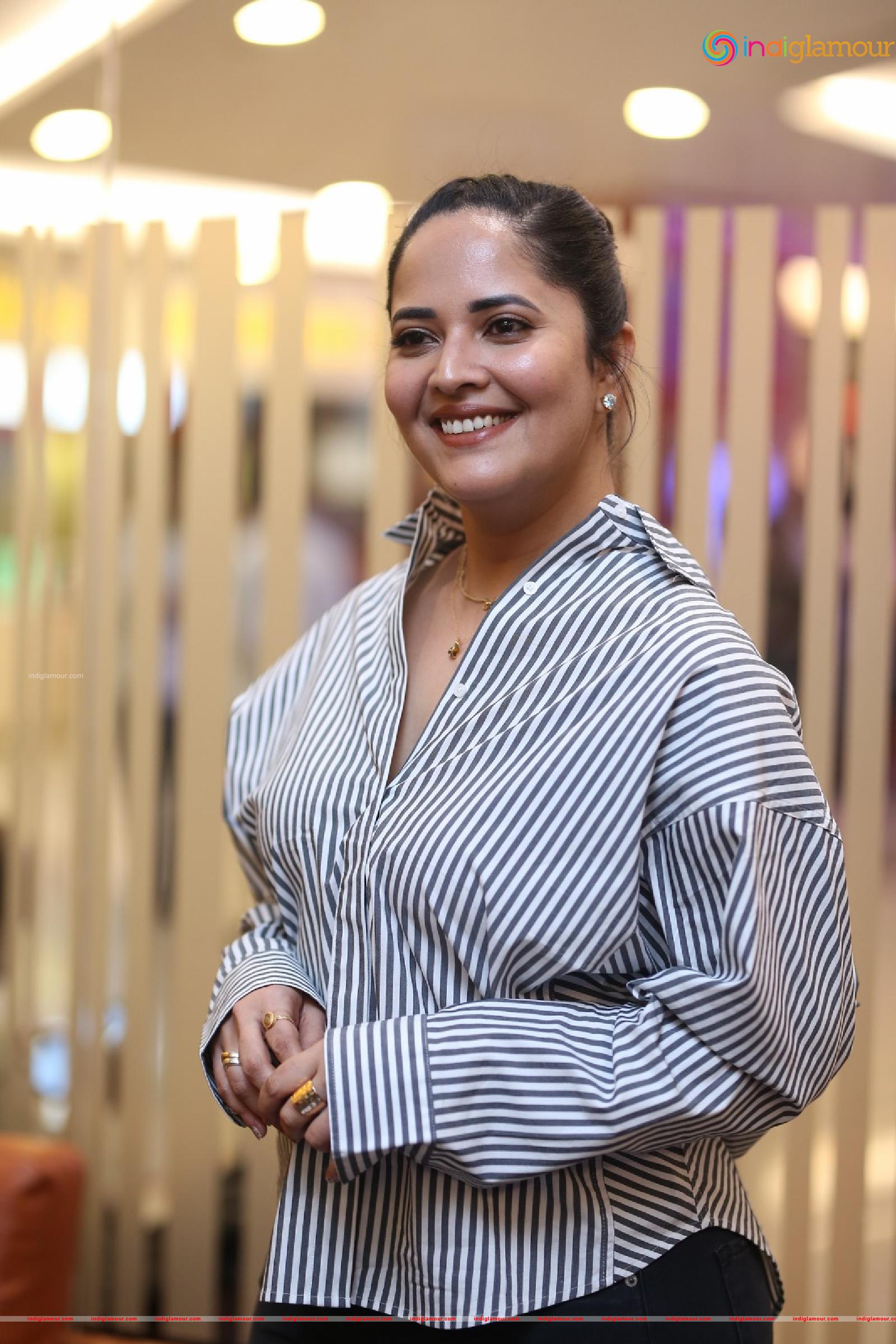 Anasuya Actress hd photo