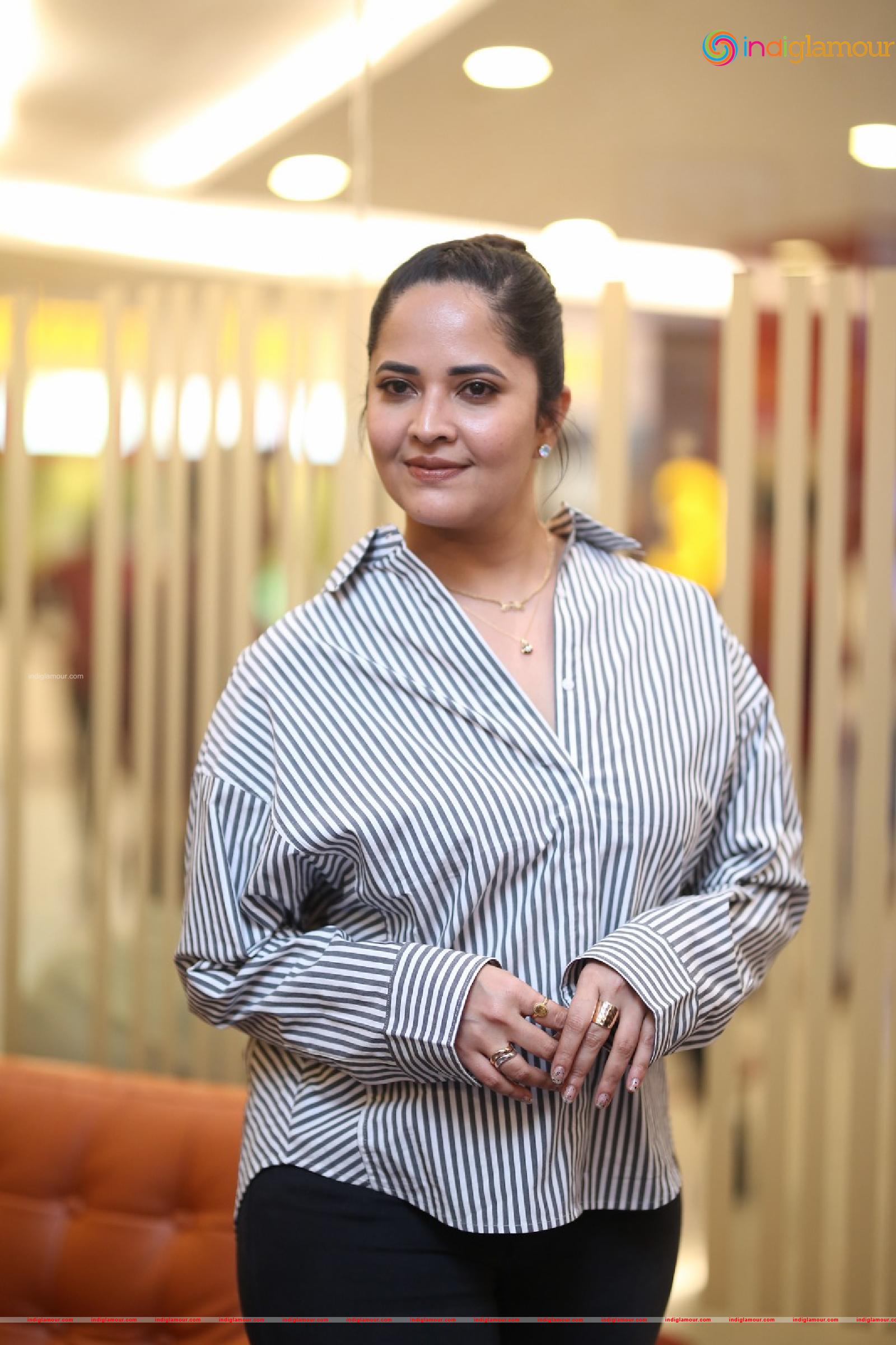 Anasuya Actress hd photo