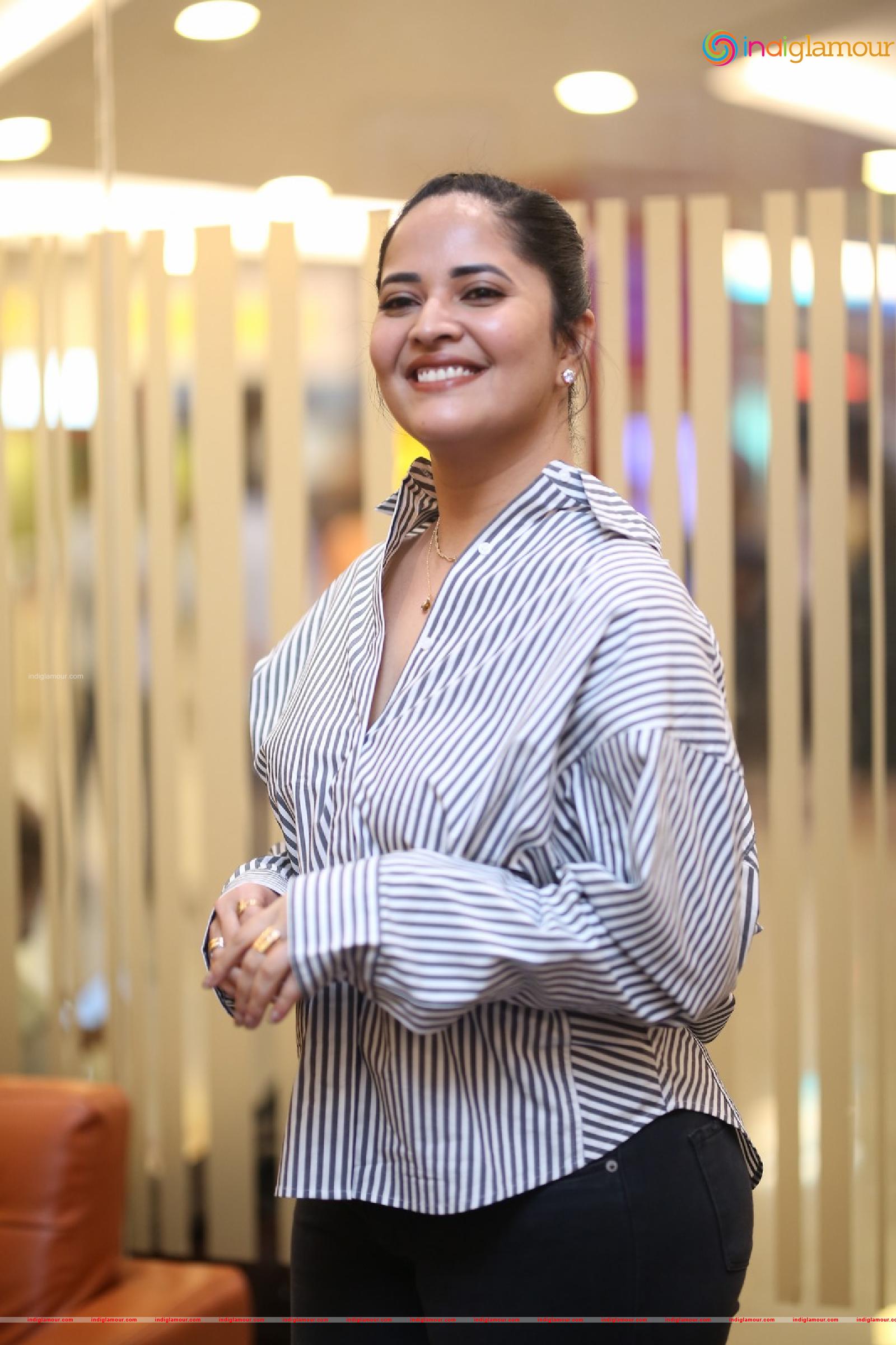 Anasuya Actress hd photo