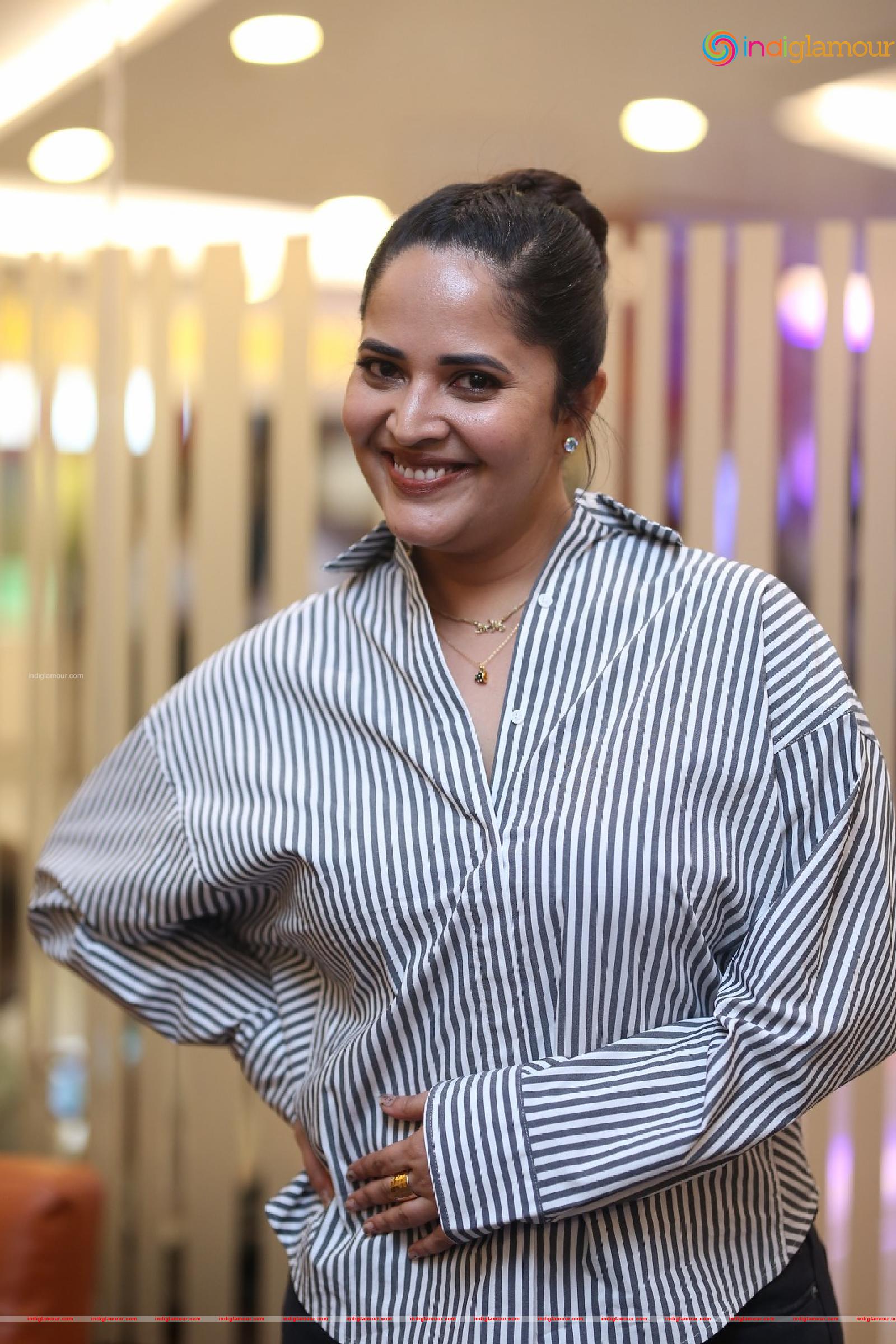 Anasuya Actress hd photo