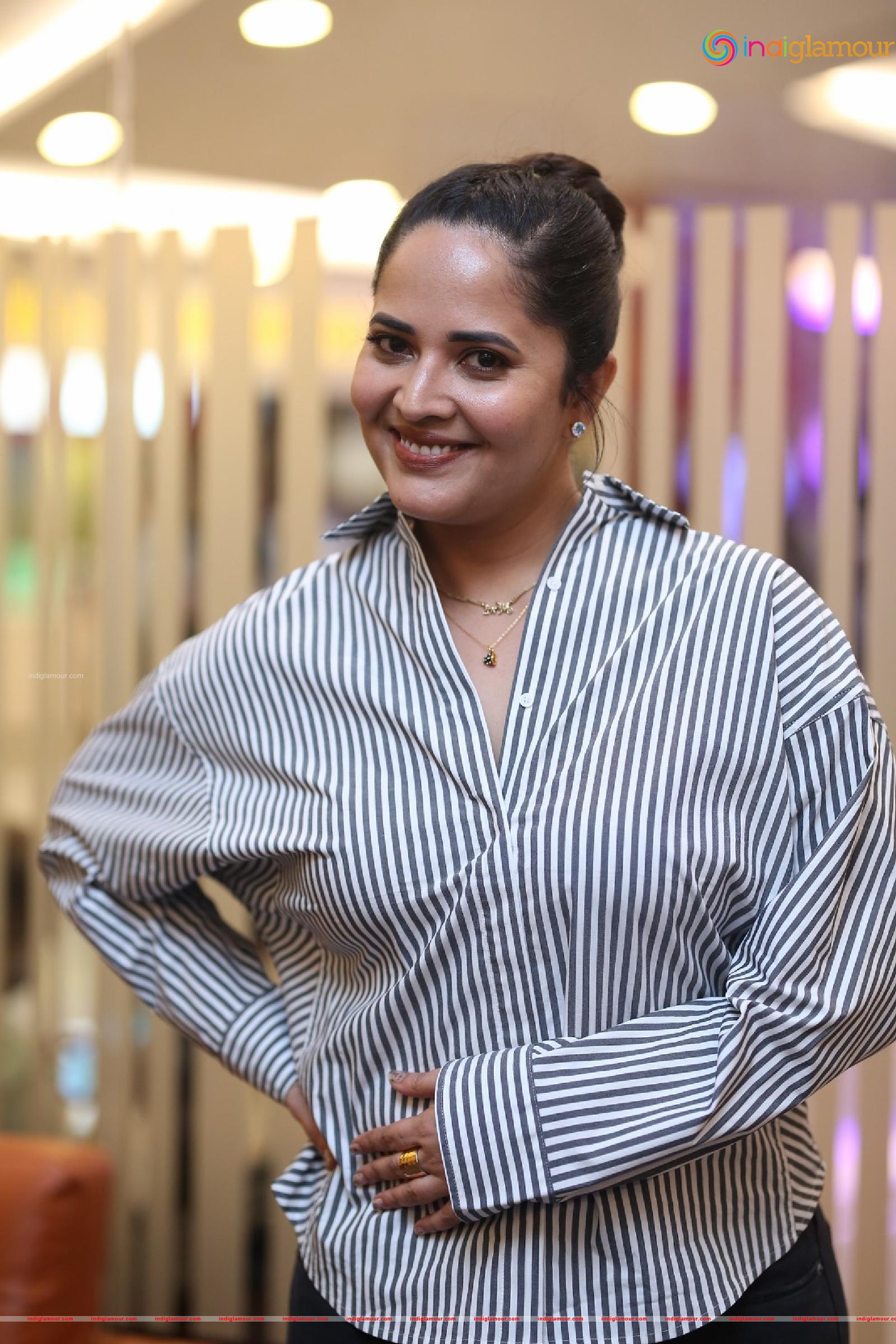 Anasuya Actress hd photo