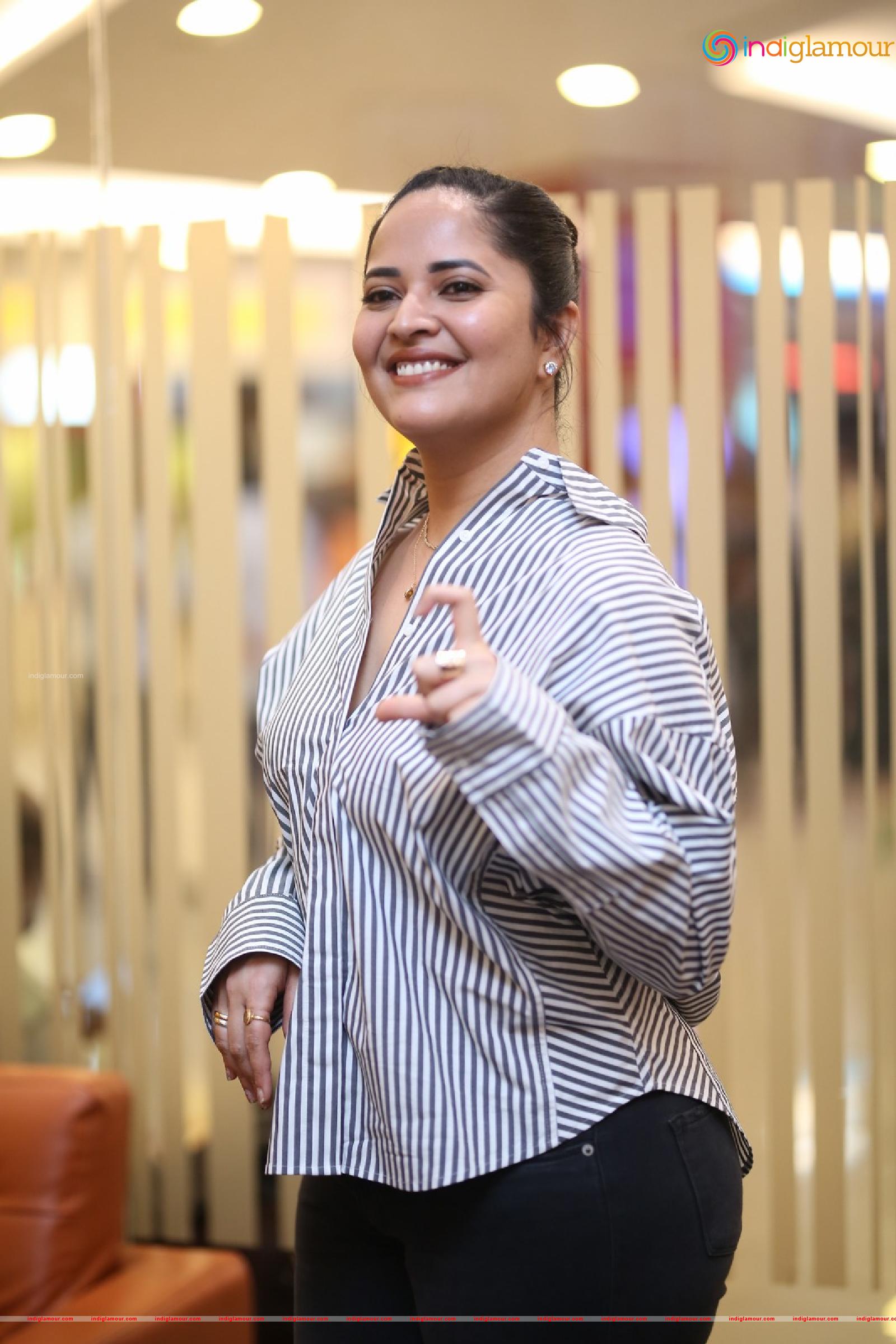 Anasuya Actress hd photo