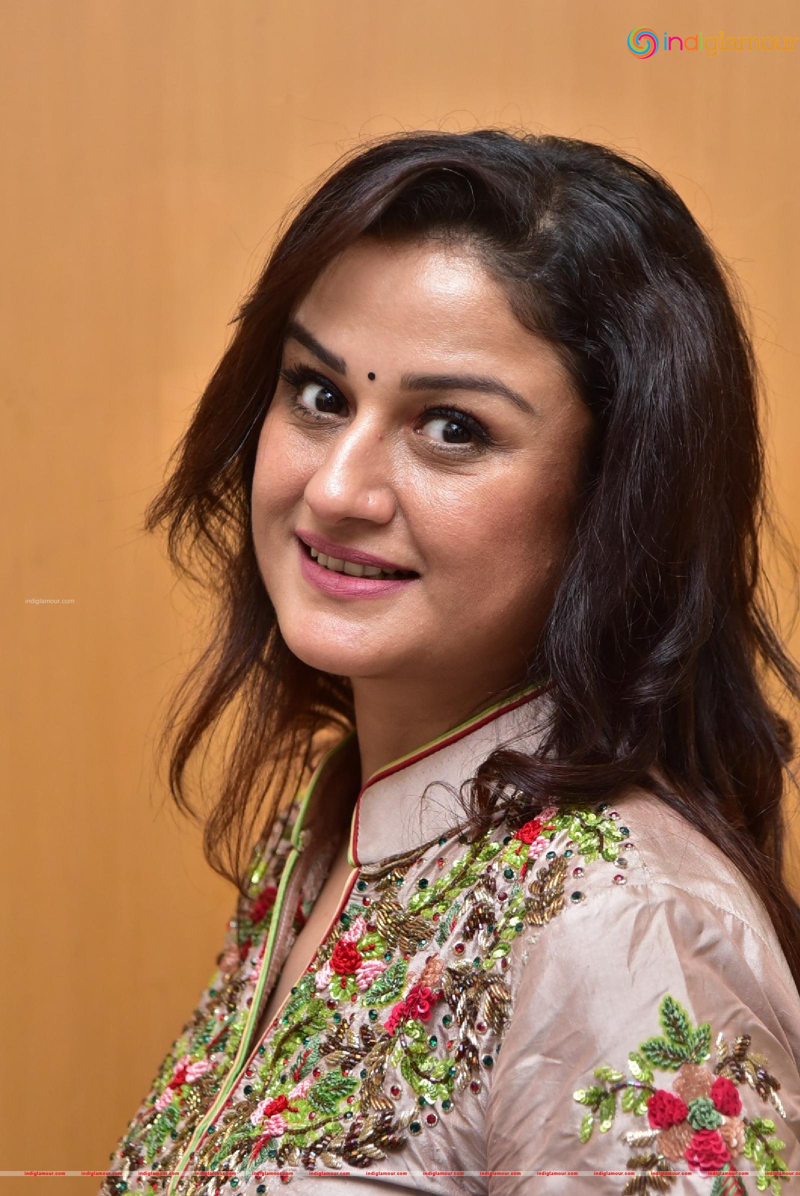 Sonia Agarwal Actress hd photo