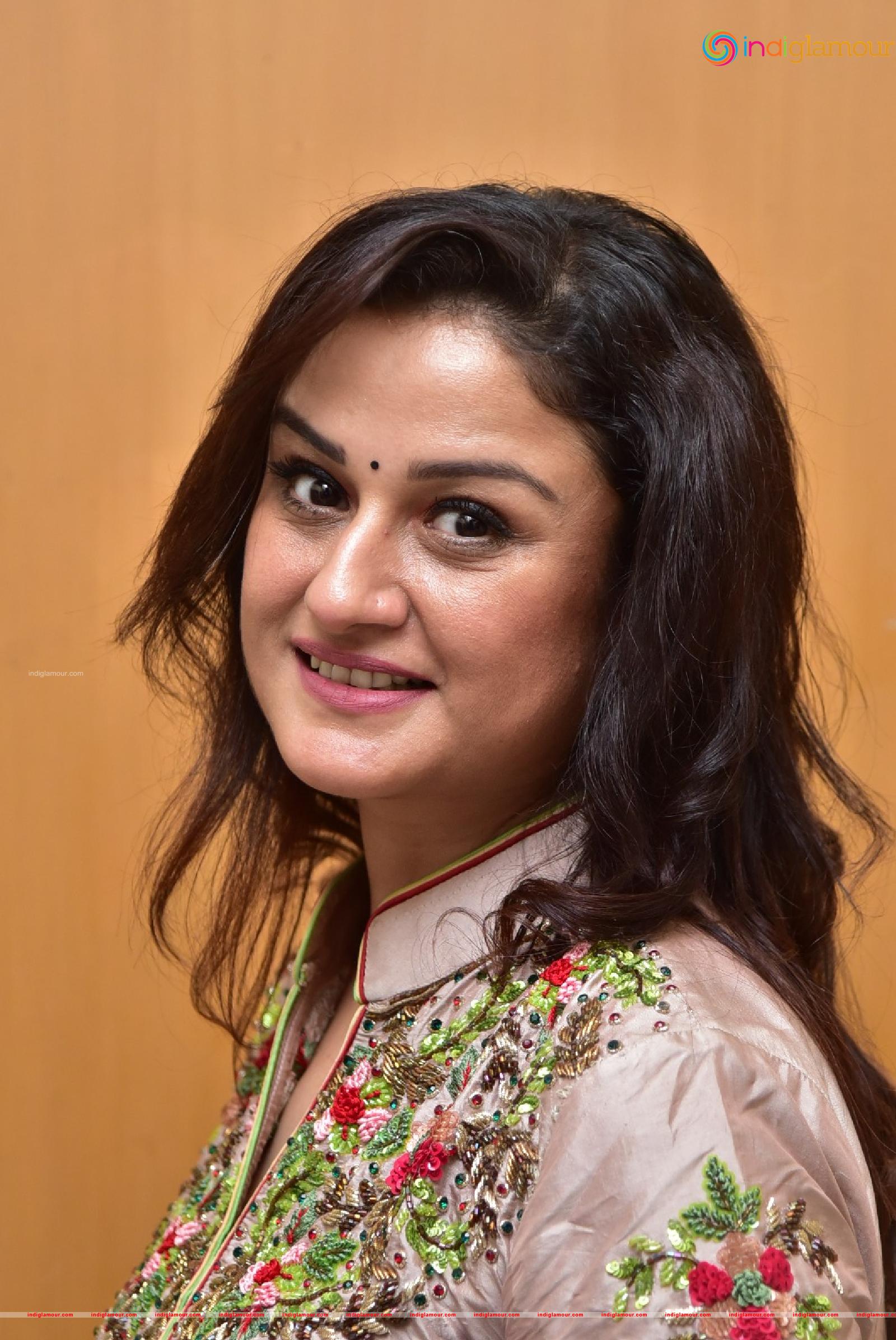 Sonia Agarwal Actress hd photo