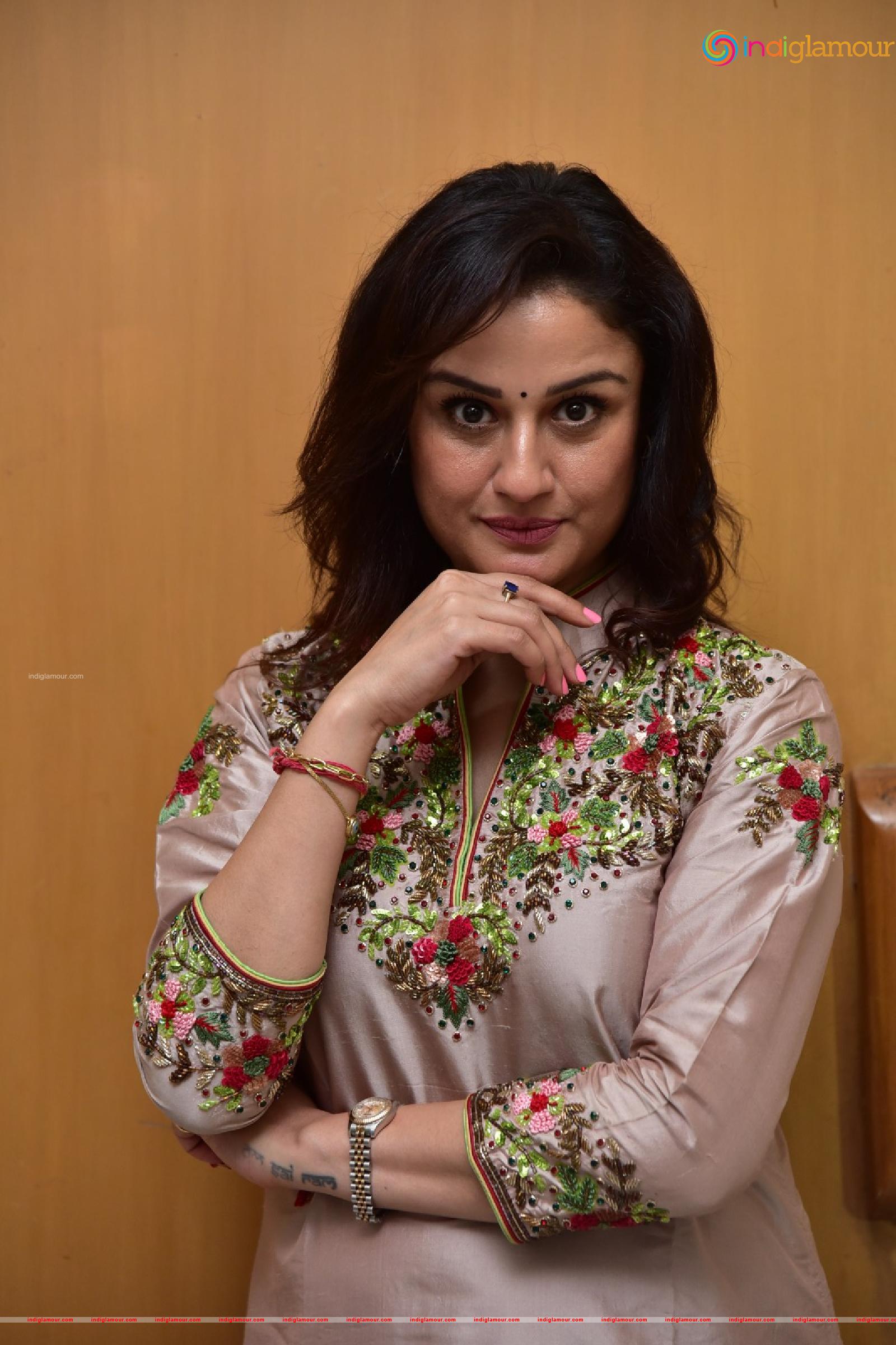 Sonia Agarwal Actress hd photo