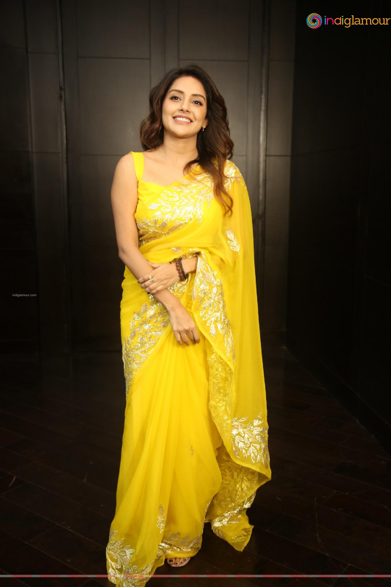 Mahima Nambiar Actress hd photo
