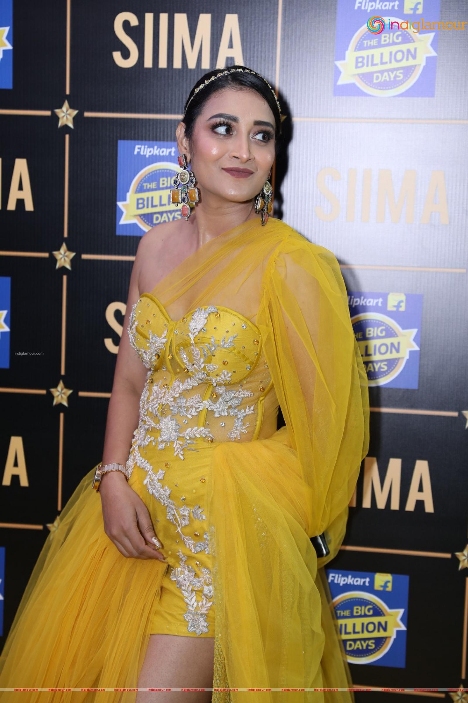 Bhanu Sree Actress hd photo