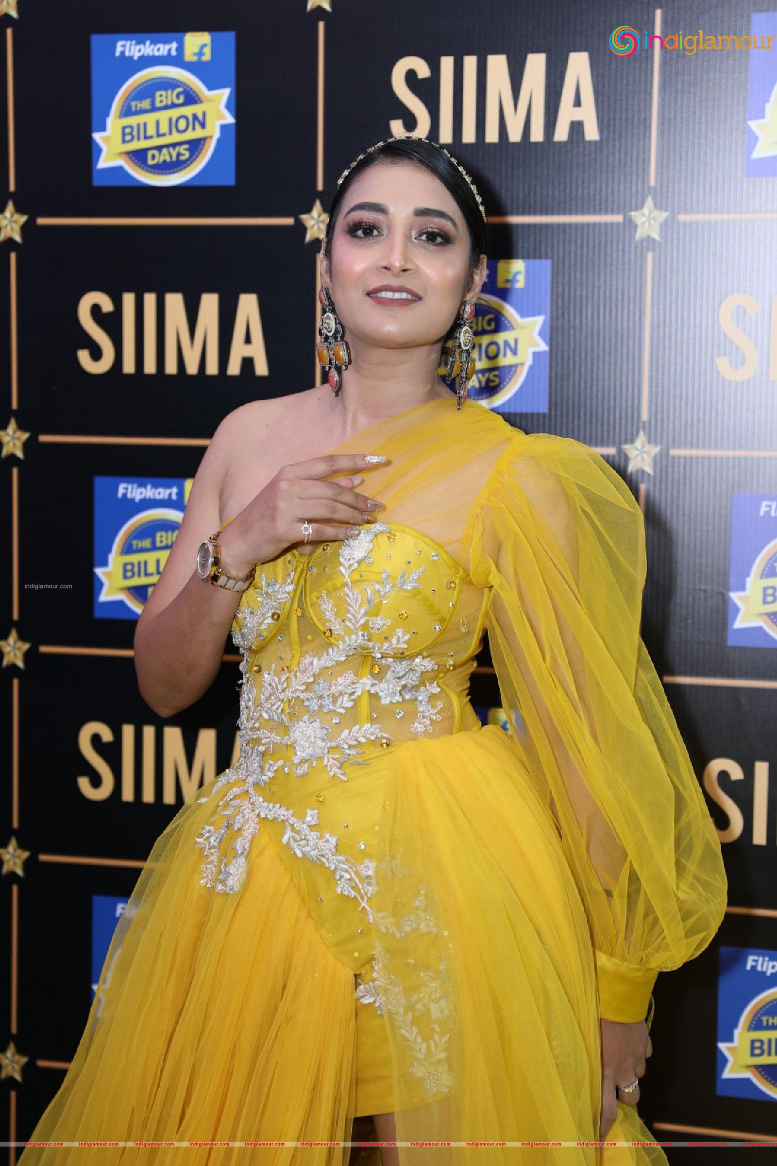Bhanu Sree Actress hd photo