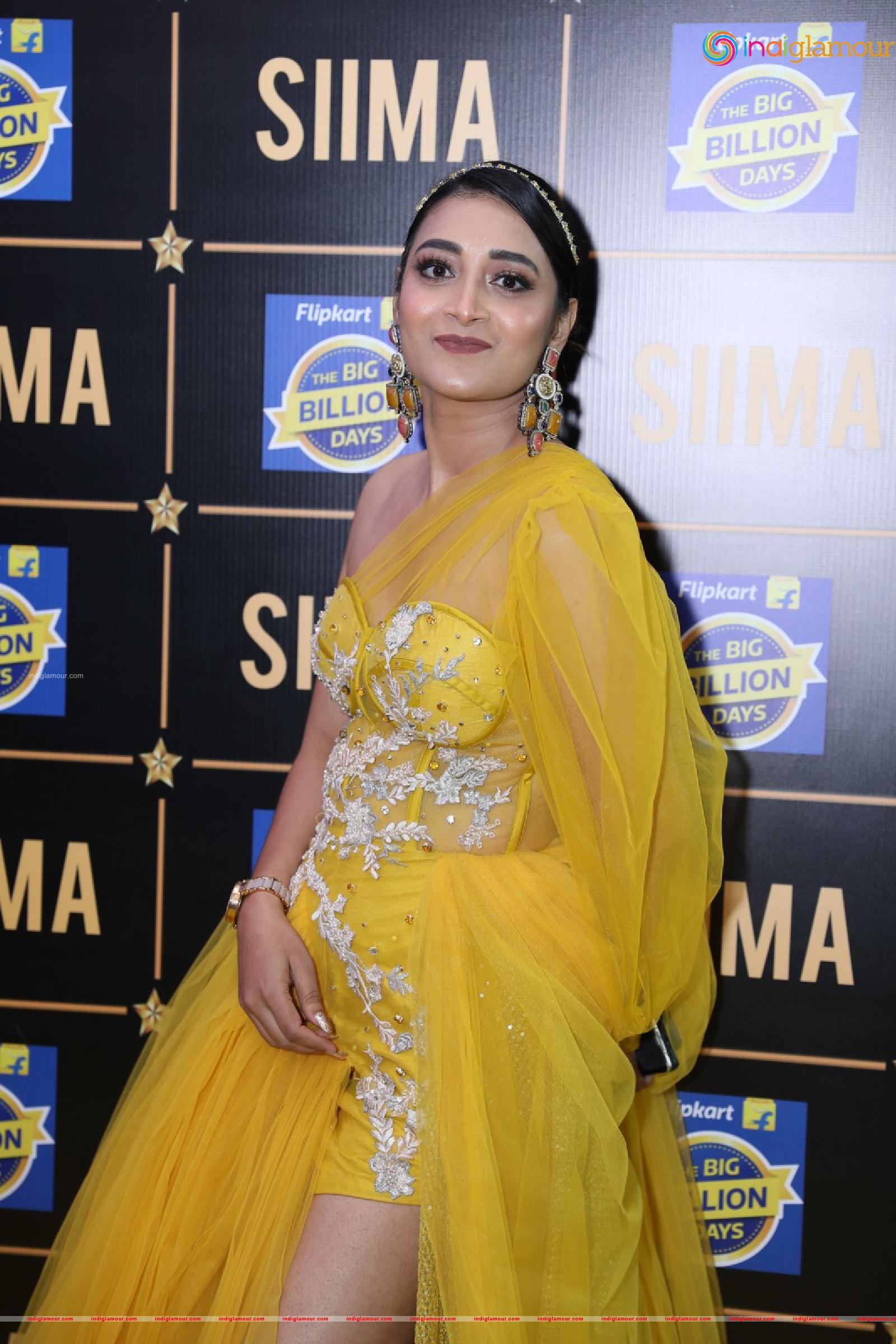 Bhanu Sree Actress hd photo