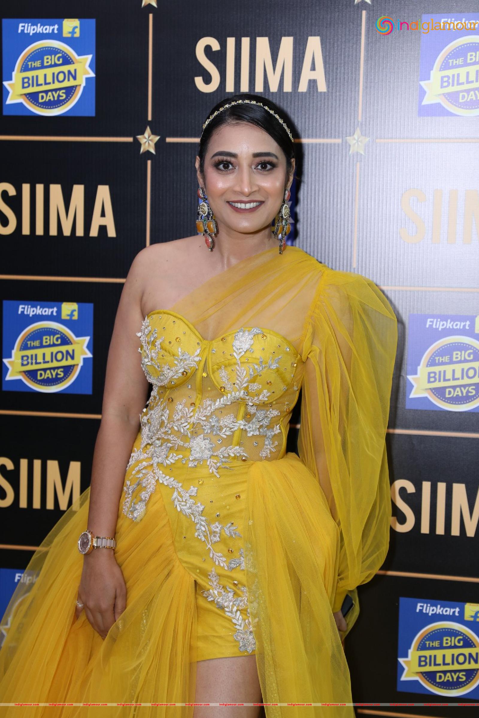 Bhanu Sree Actress hd photo