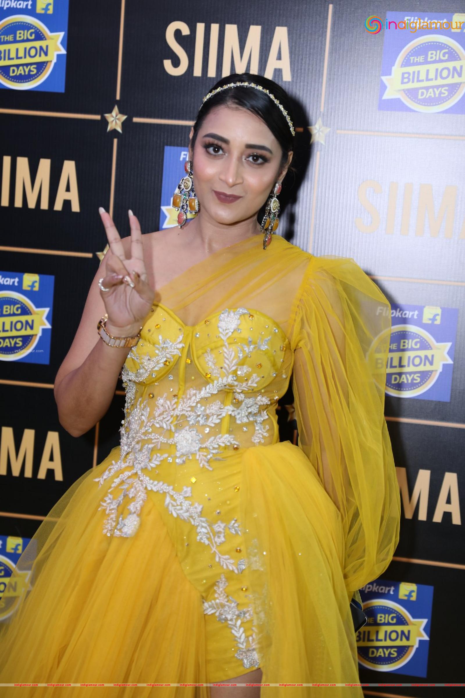 Bhanu Sree Actress hd photo