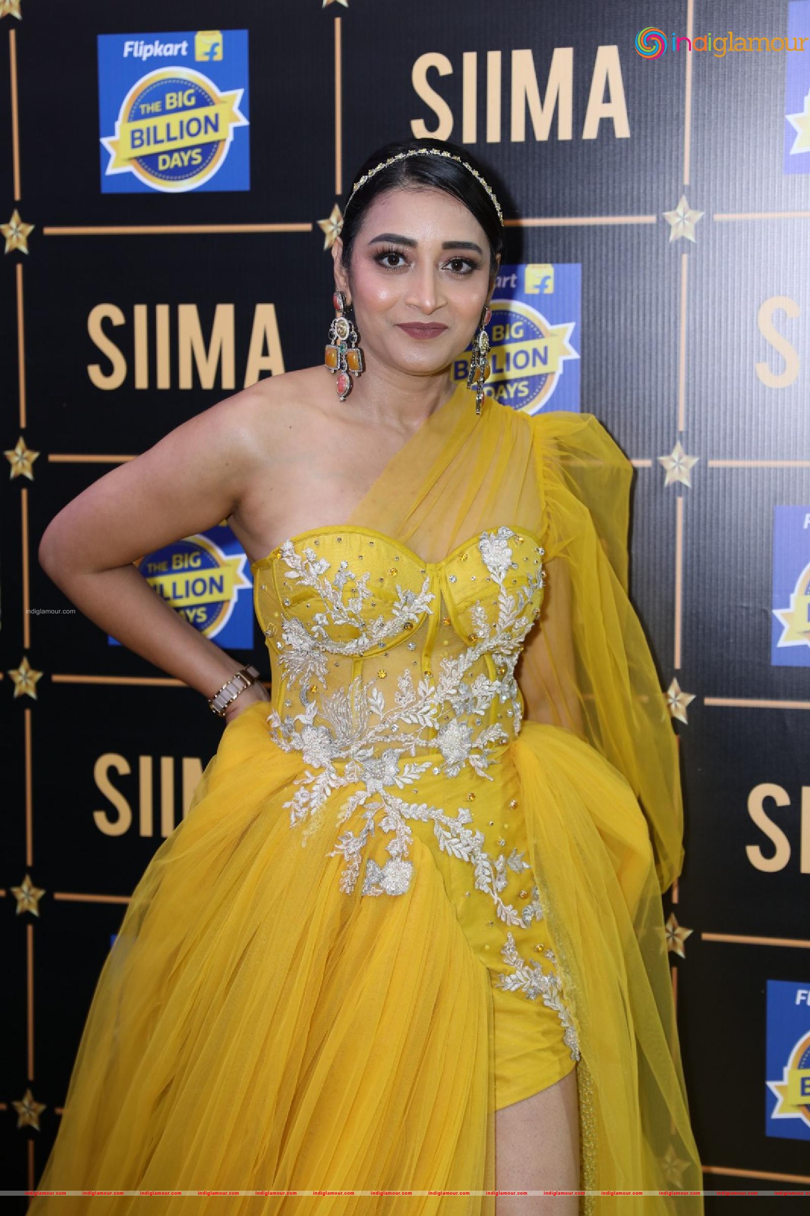 Bhanu Sree Actress hd photo