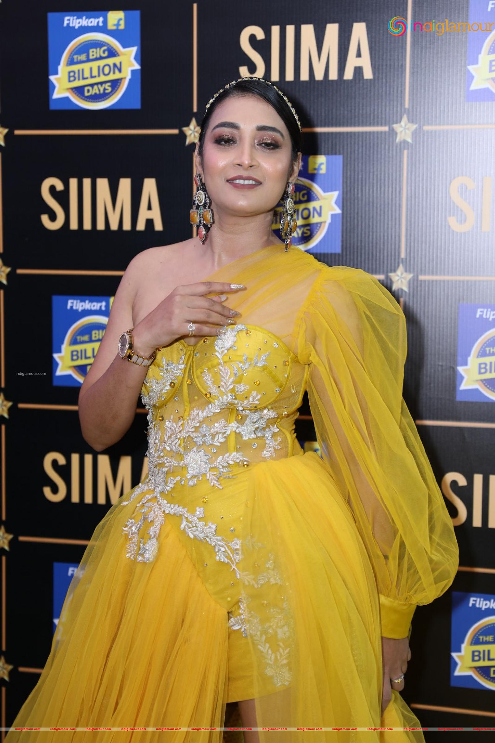 Bhanu Sree Actress hd photo