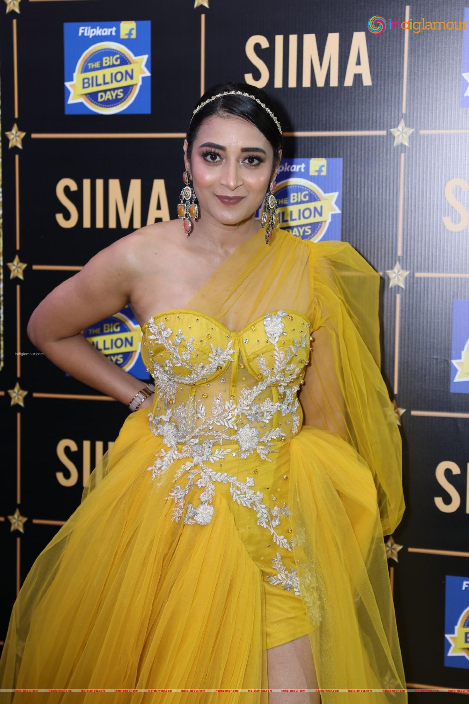 Bhanu Sree Actress hd photo