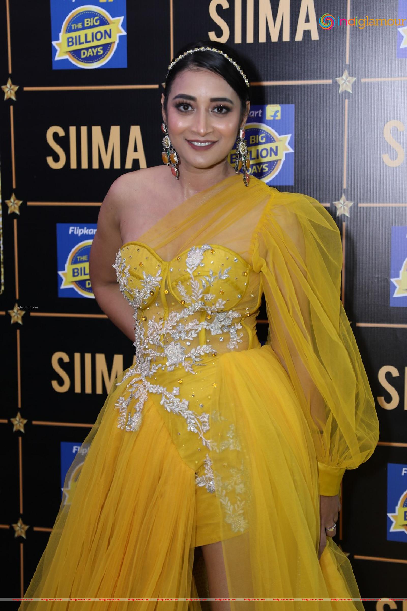 Bhanu Sree Actress hd photo