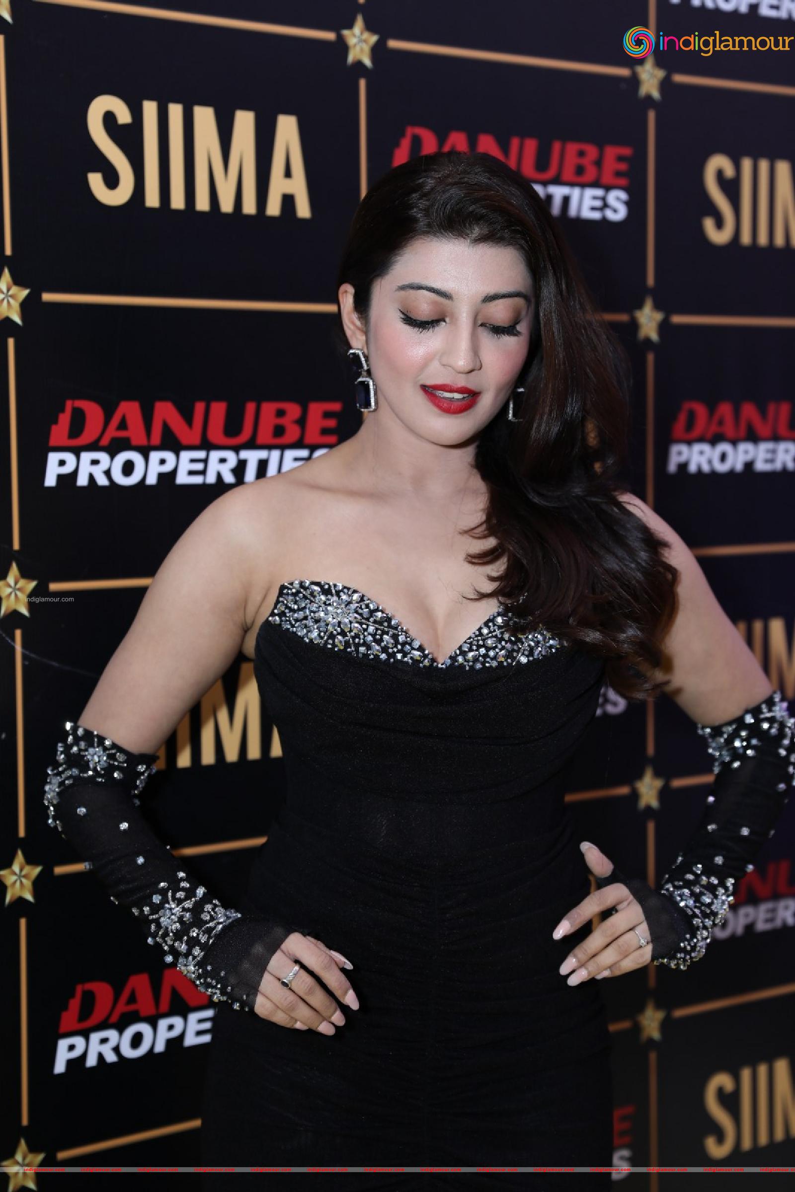 Pranitha Subhash Actress hd photo
