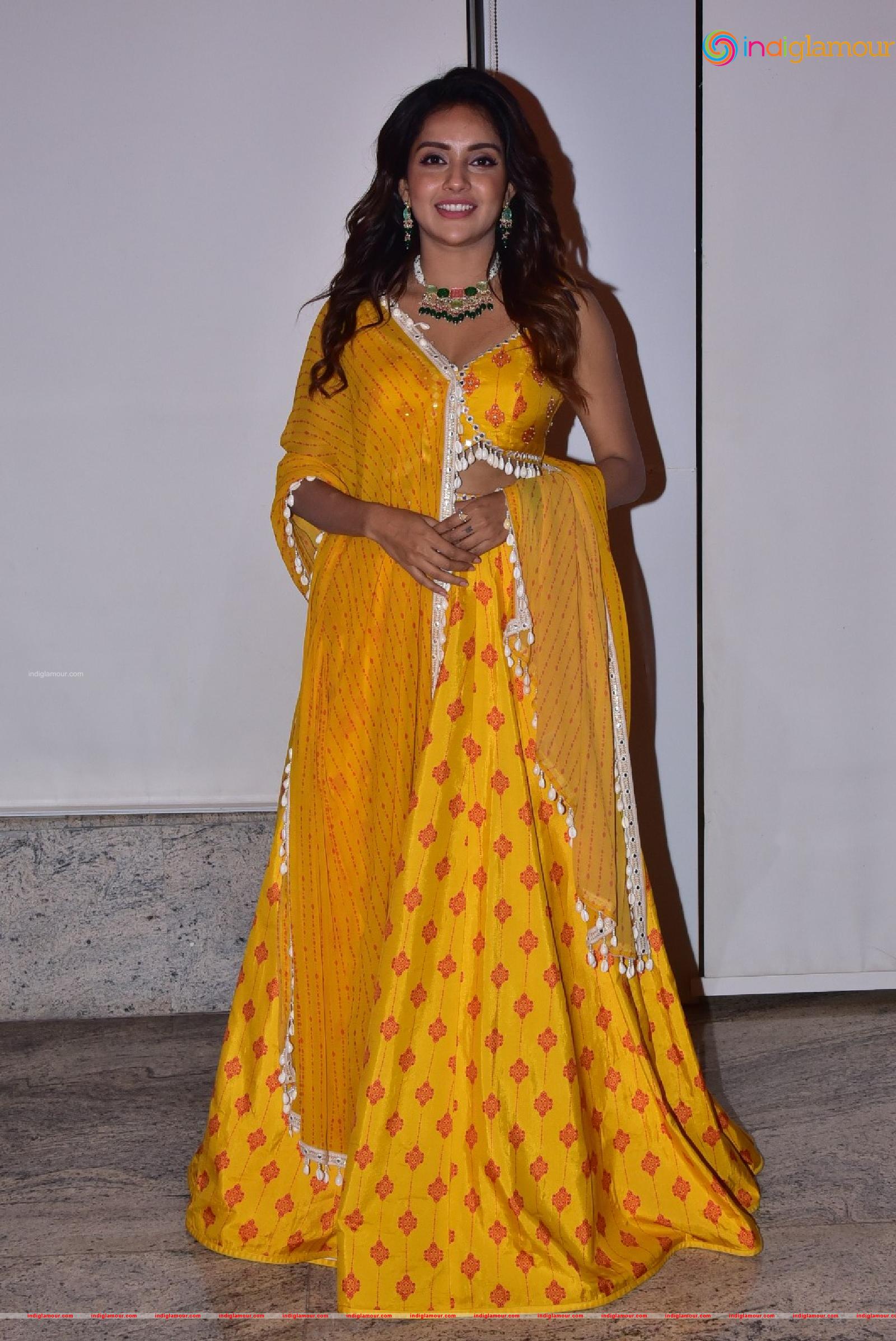 Mahima Nambiar Actress hd photo