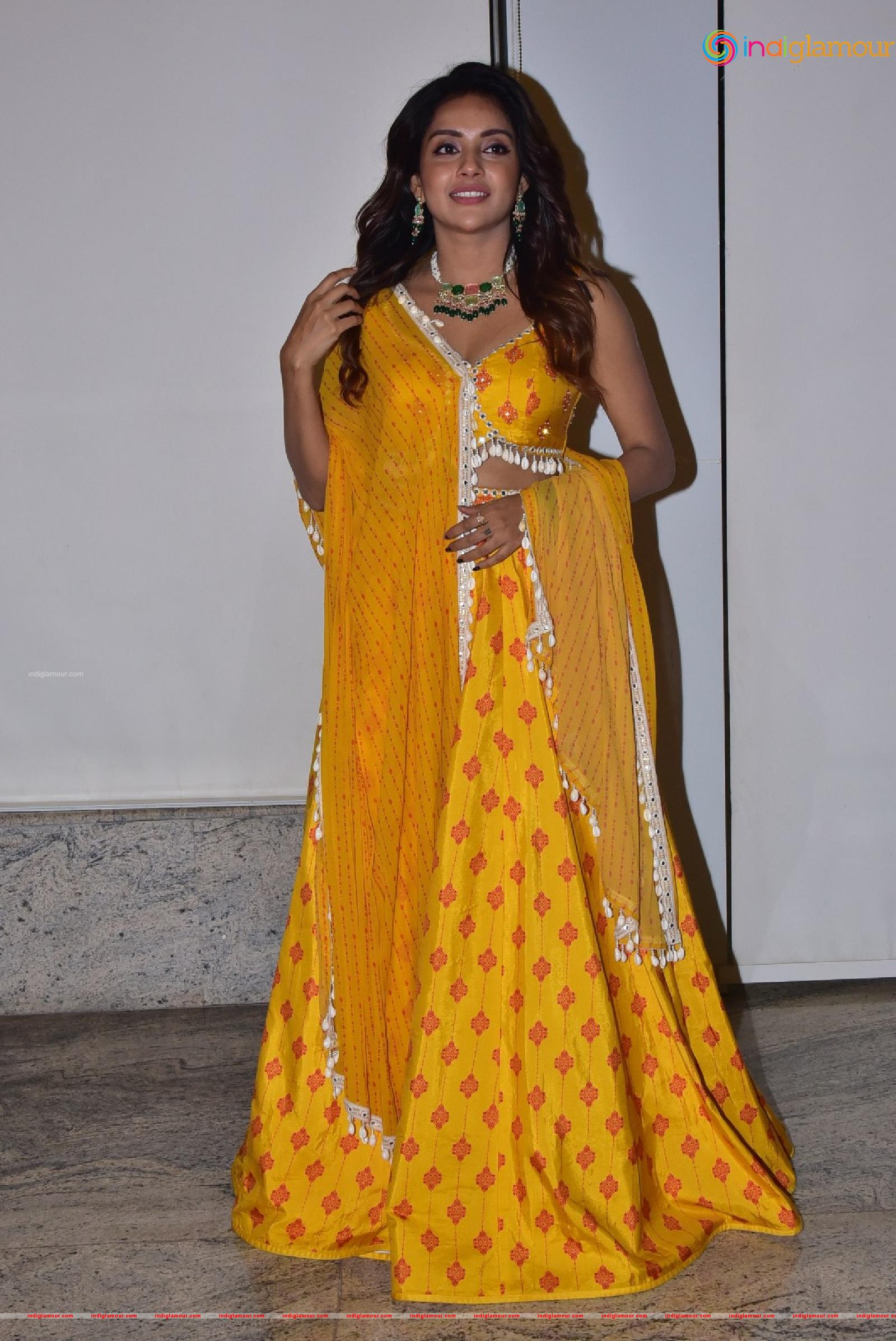 Mahima Nambiar Actress hd photo