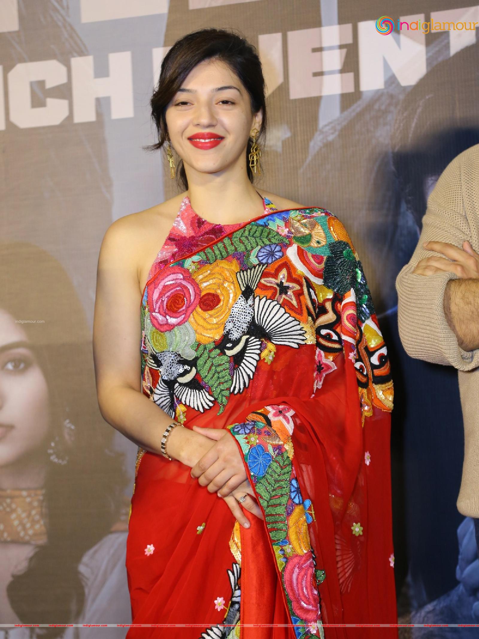 Mehreen Pirzada Actress hd photo