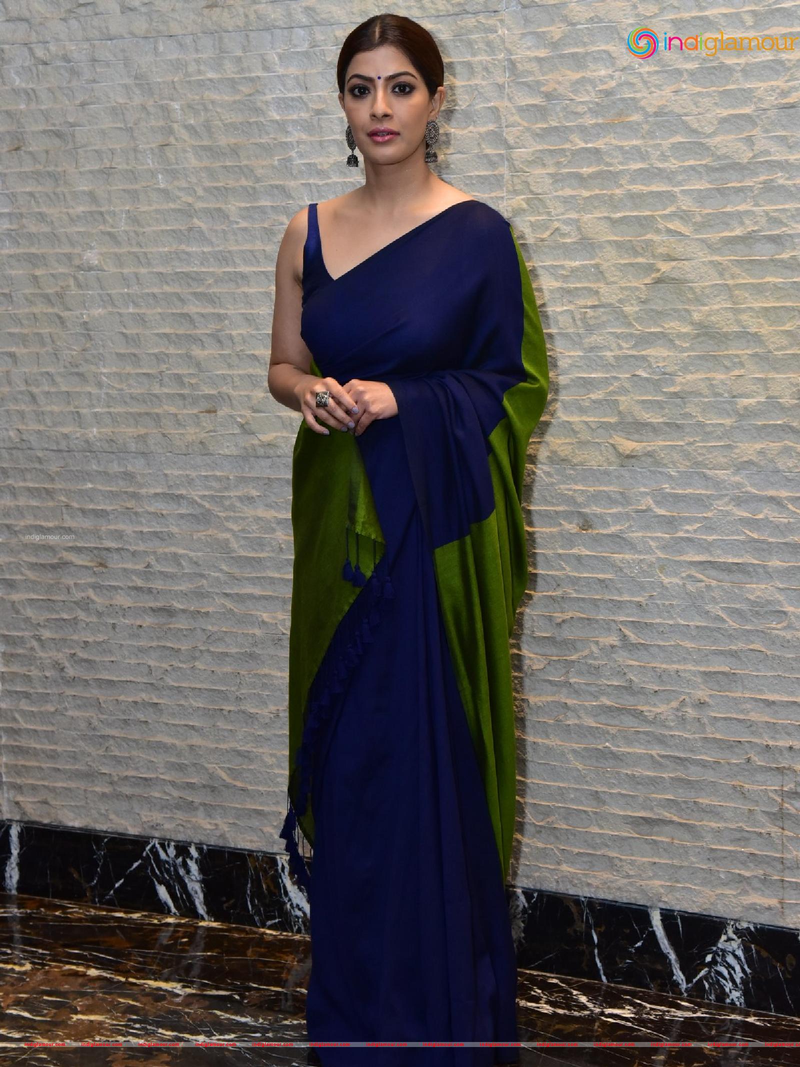 Varalaxmi Sarathkumar Actress hd photo