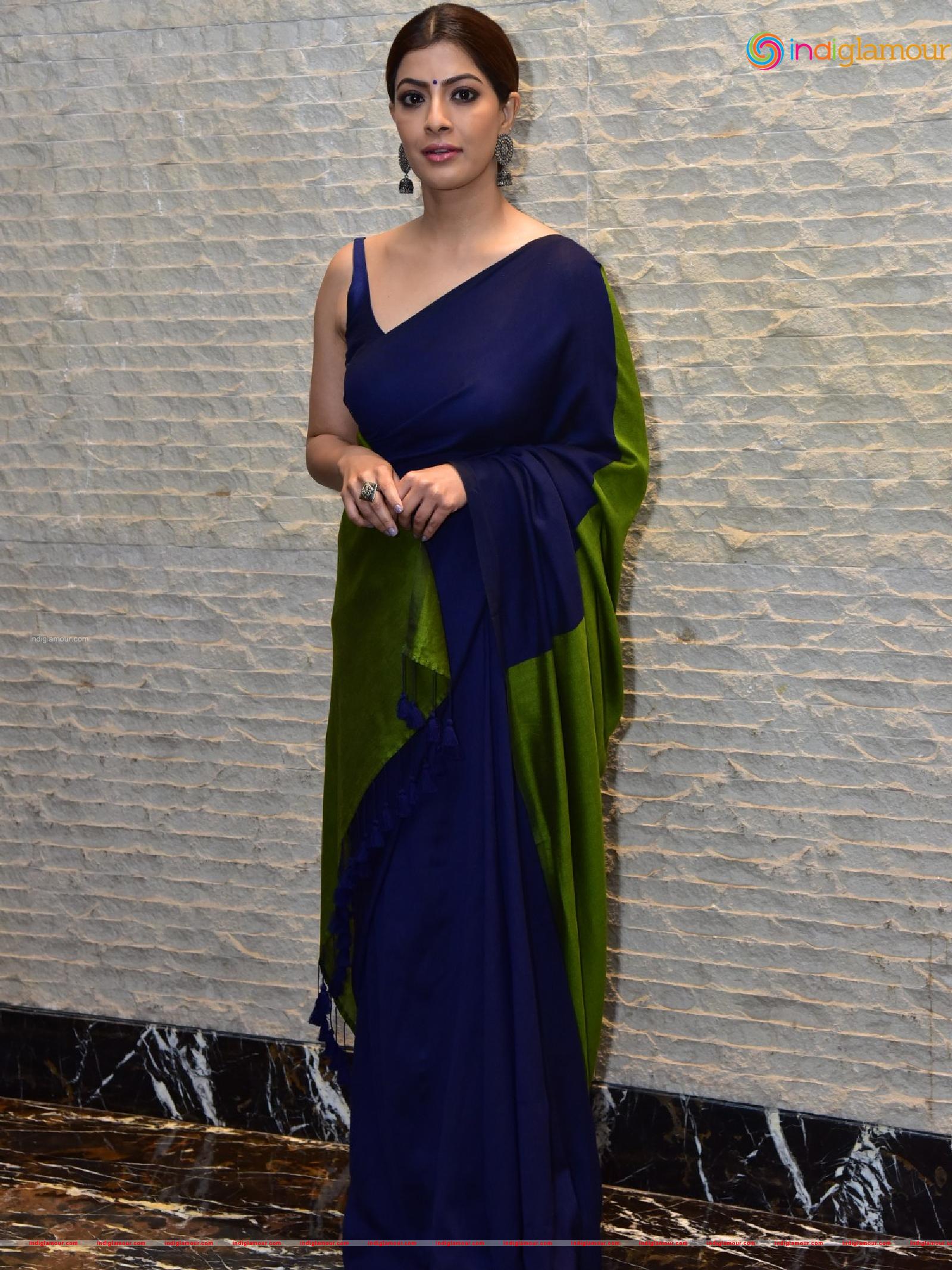 Varalaxmi Sarathkumar Actress hd photo