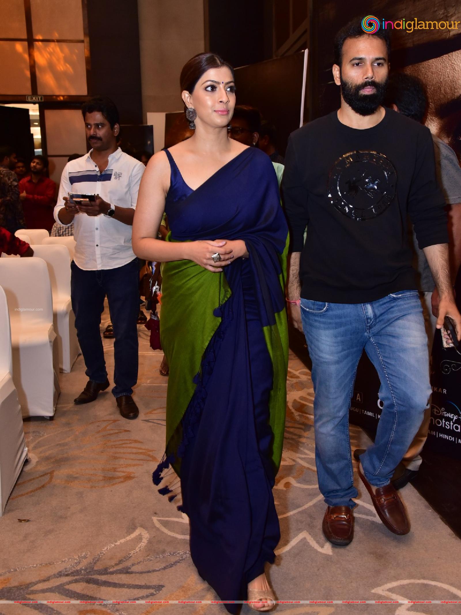Varalaxmi Sarathkumar Actress hd photo