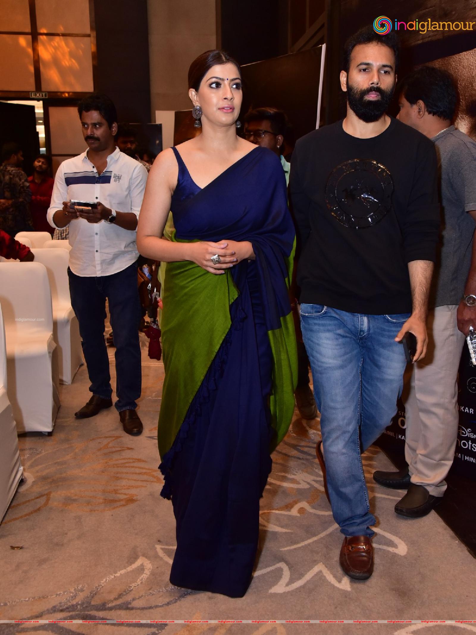 Varalaxmi Sarathkumar Actress hd photo
