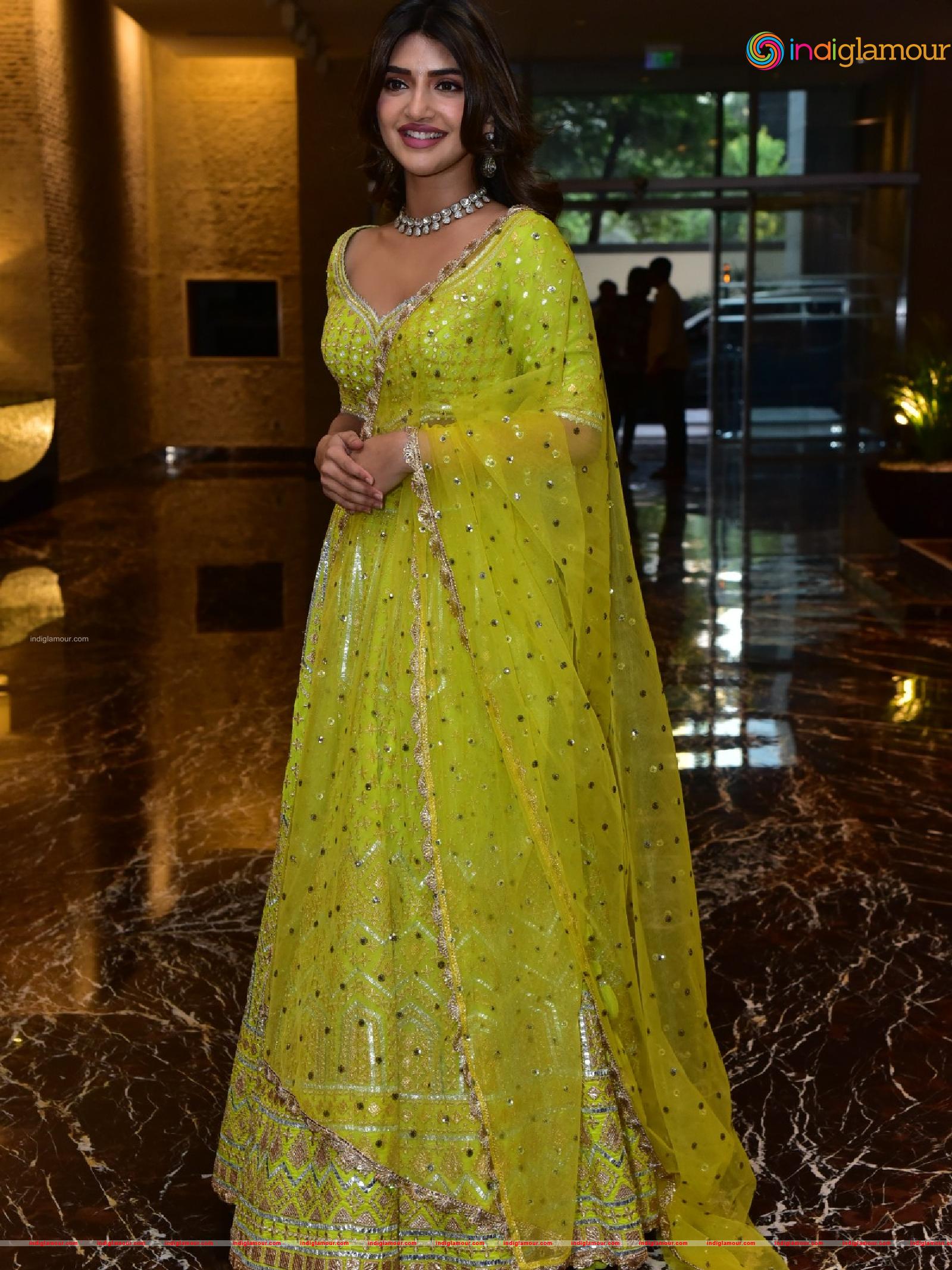 Sreeleela Actress hd photo