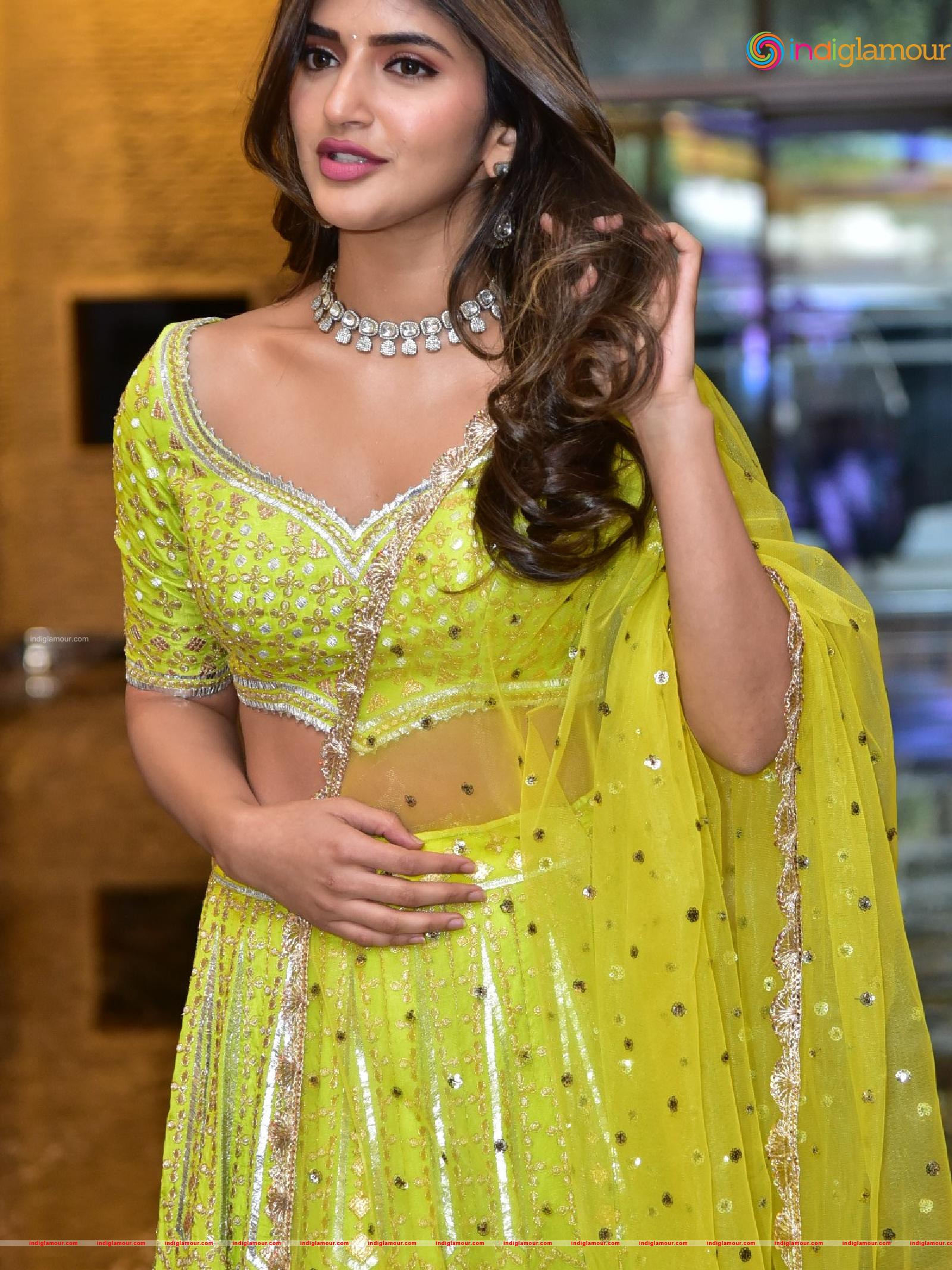 Sreeleela Actress hd photo